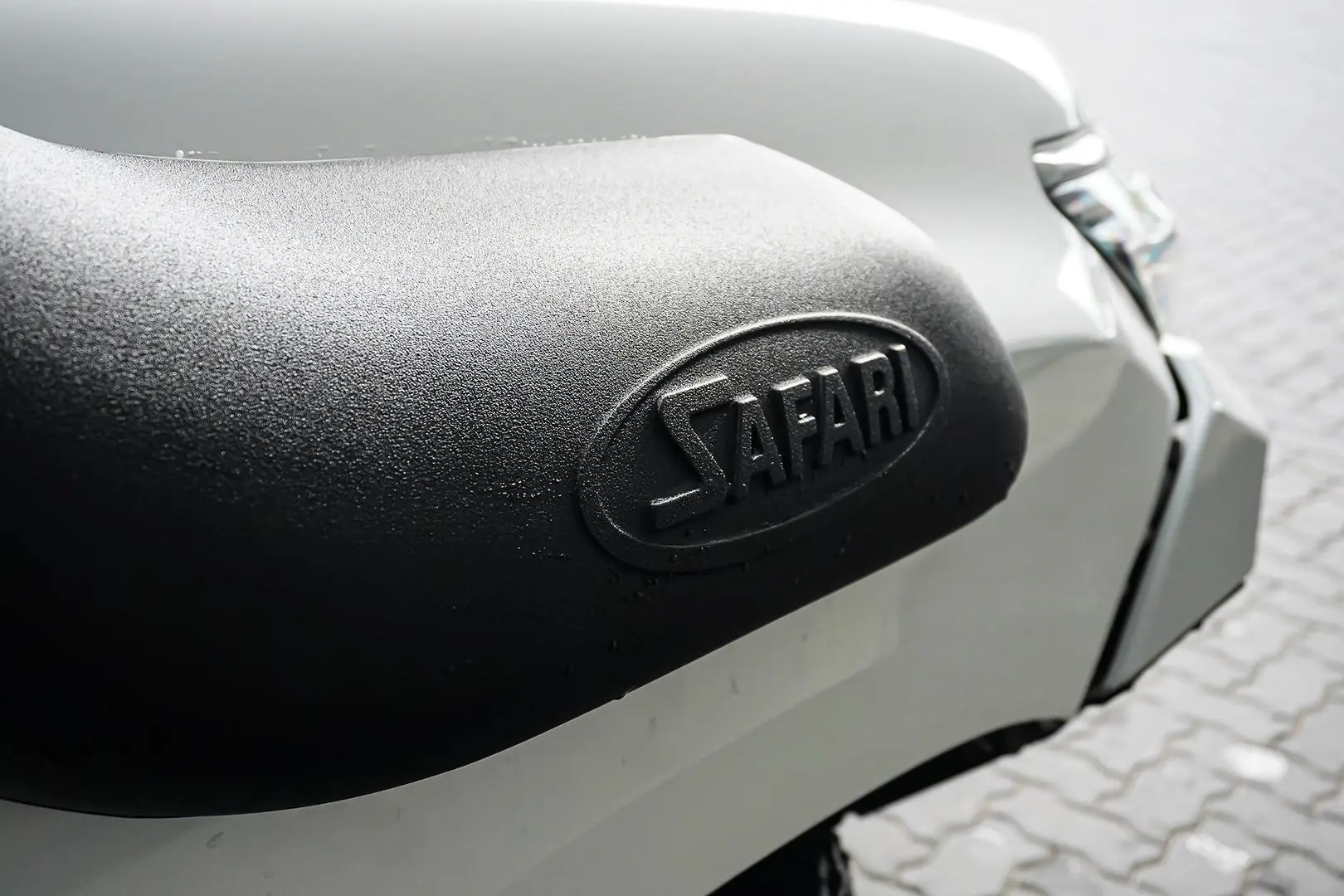 2019 Toyota Landcruiser Prado Gallery Image 19