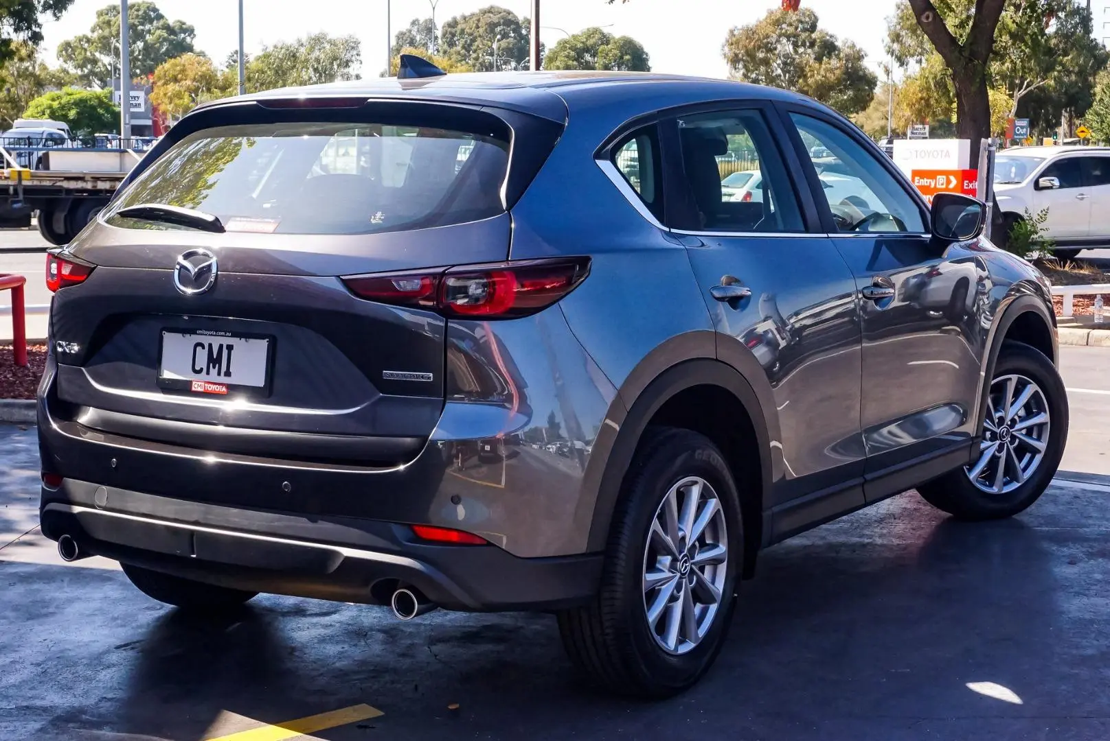 2023 Mazda Cx-5 Gallery Image 2