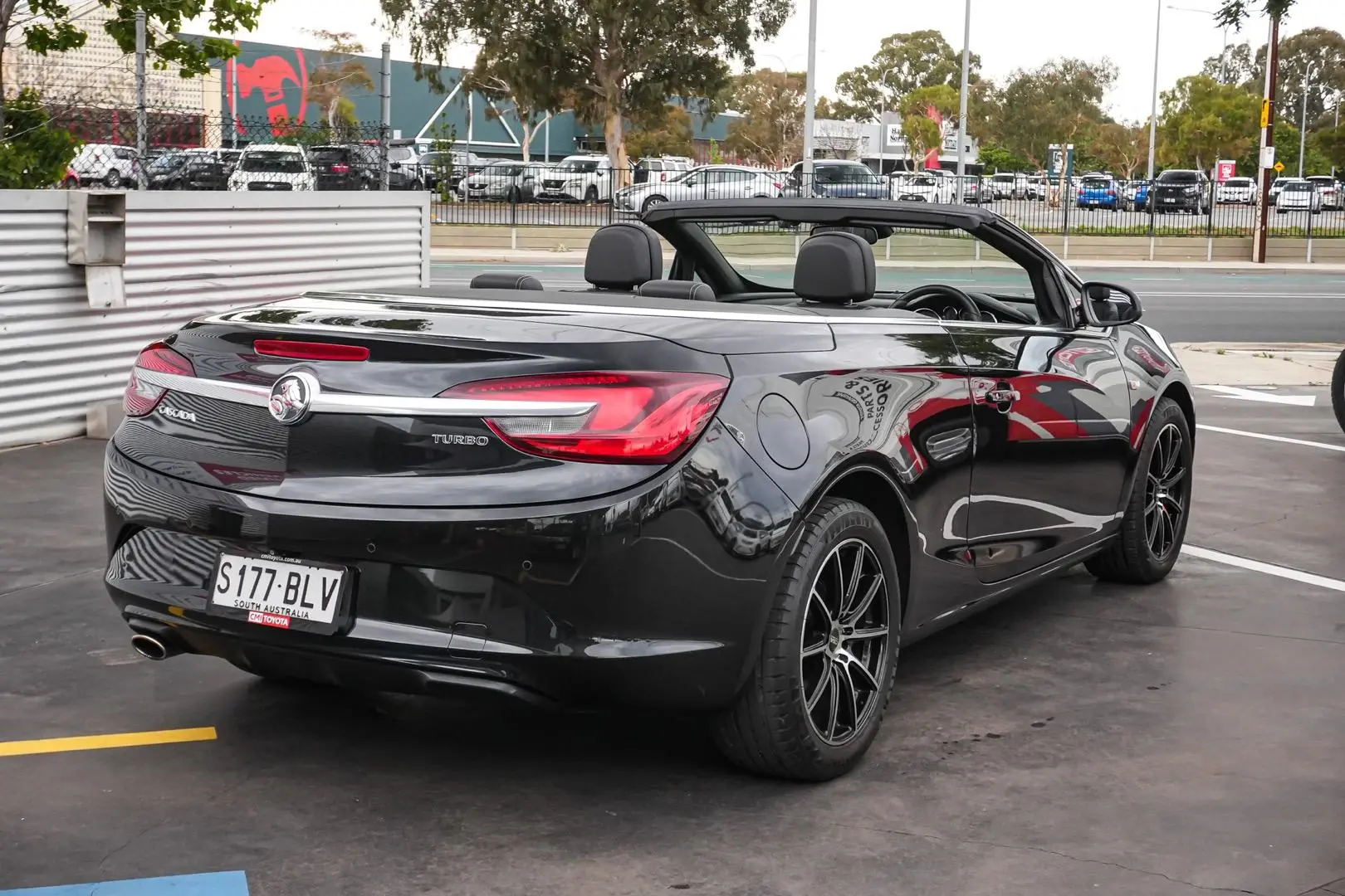 2015 Holden Cascada Gallery Image 4