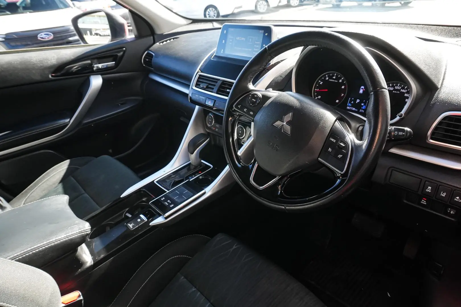 2019 Mitsubishi Eclipse Cross Gallery Image 15