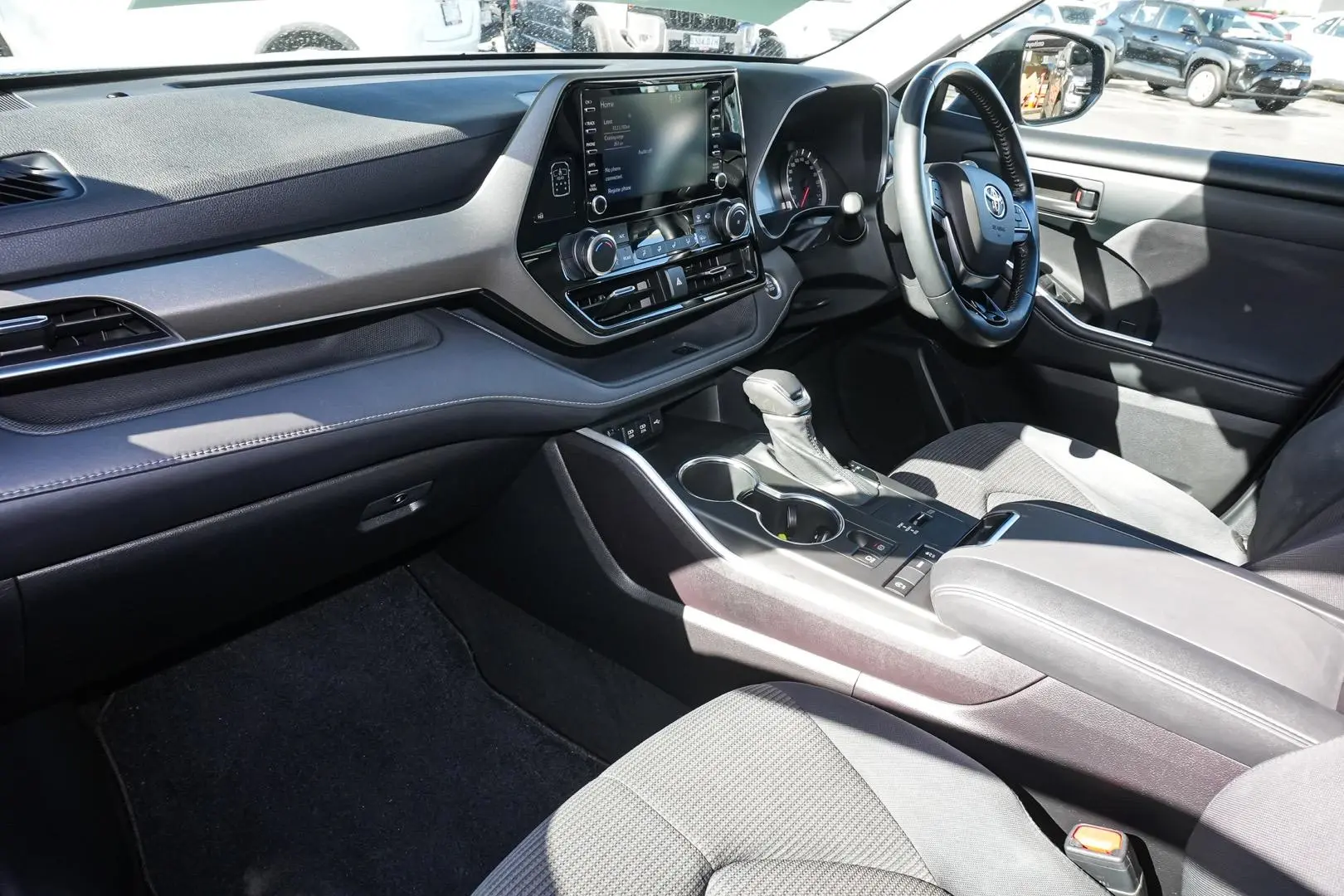 2021 Toyota Kluger Gallery Image 10