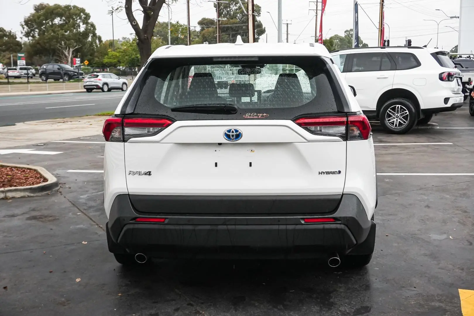2024 Toyota RAV4 Gallery Image 6