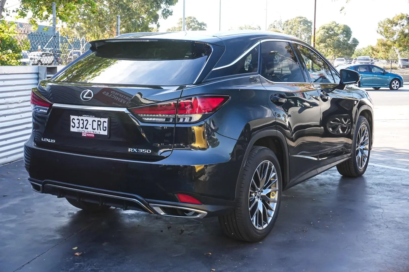 2021 Lexus RX Gallery Image 3
