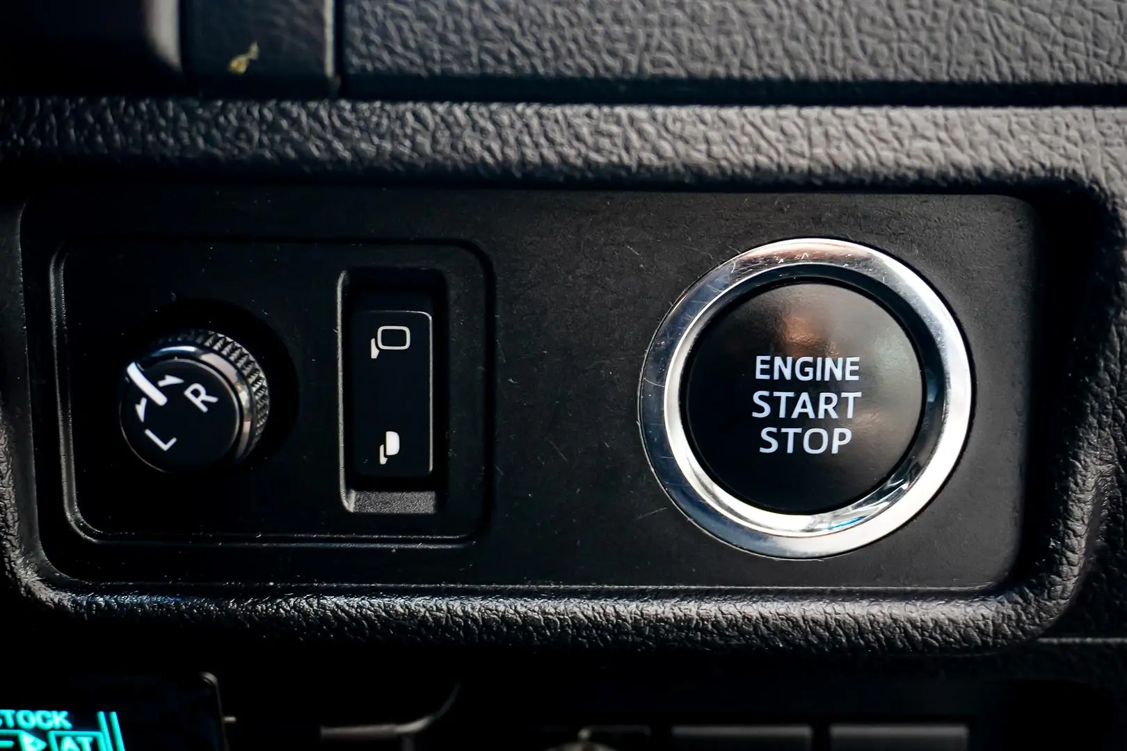 2019 Toyota Landcruiser Prado Gallery Image 32