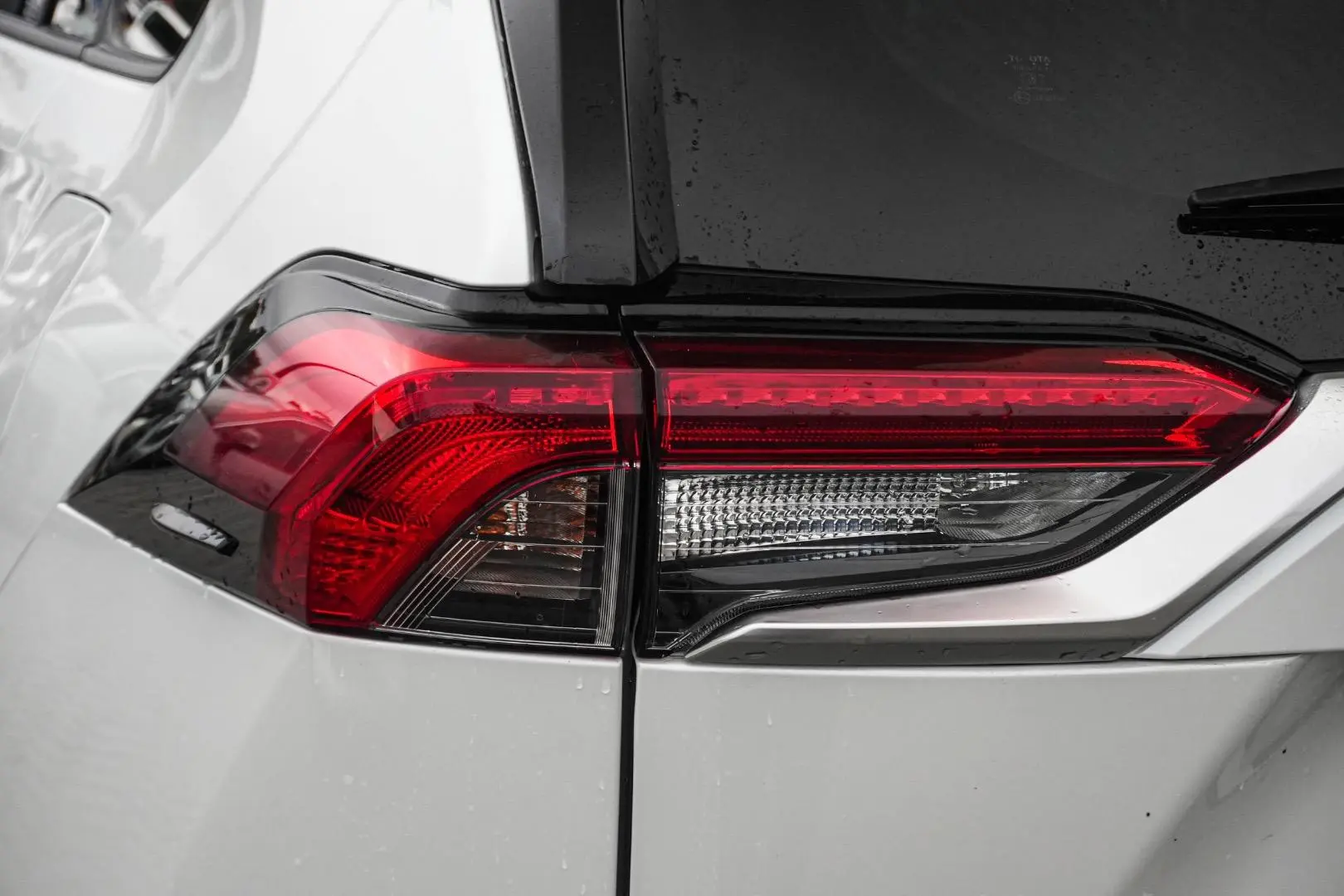 2024 Toyota RAV4 Gallery Image 14