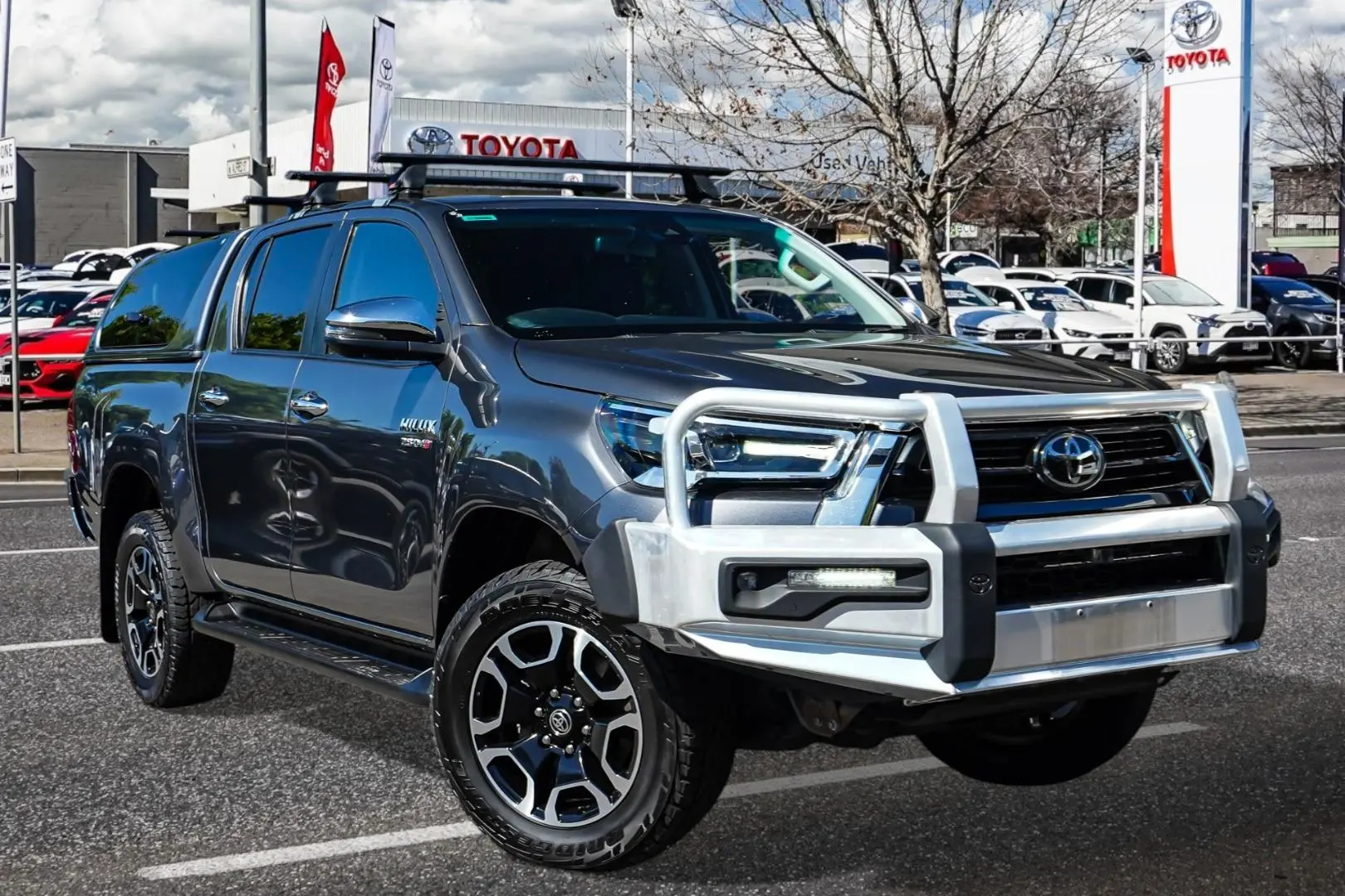 2022 Toyota Hilux Gallery Image 1