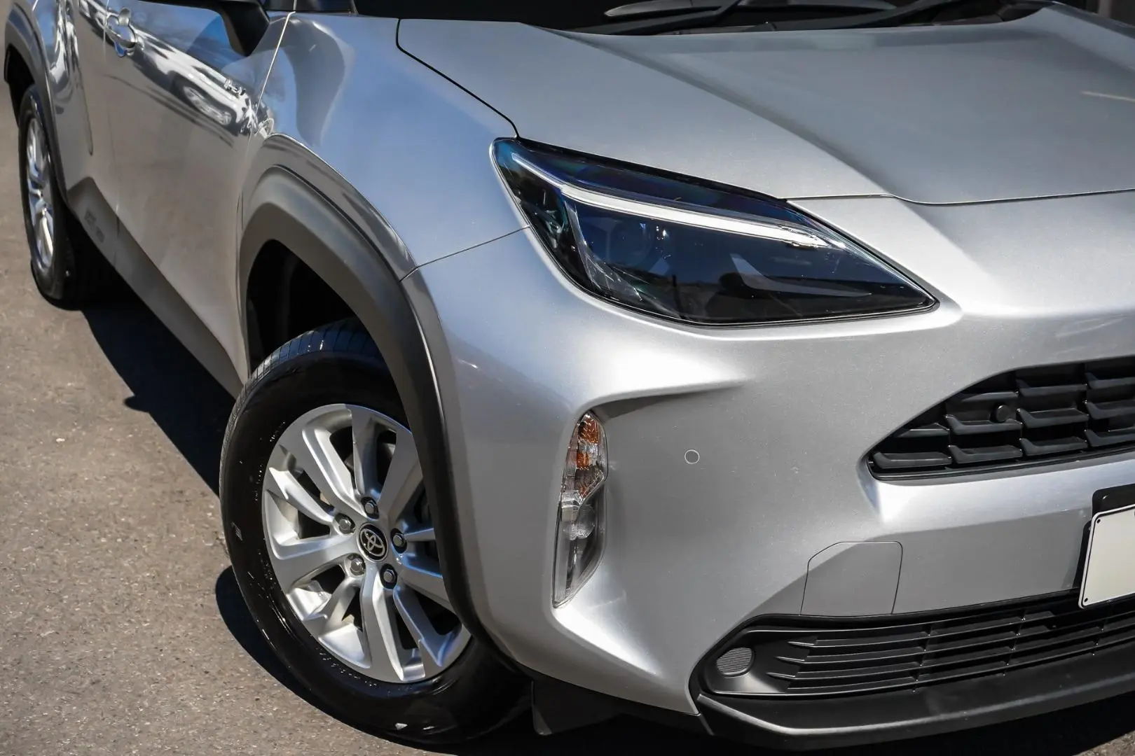 2025 Toyota Yaris Cross Gallery Image 11
