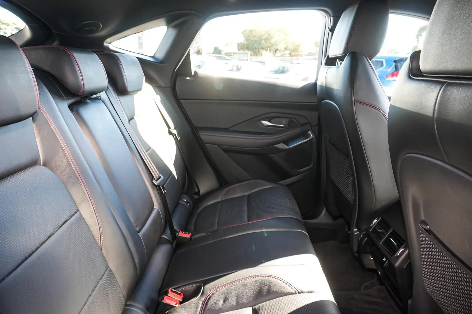 2020 Jaguar E-PACE Gallery Image 9