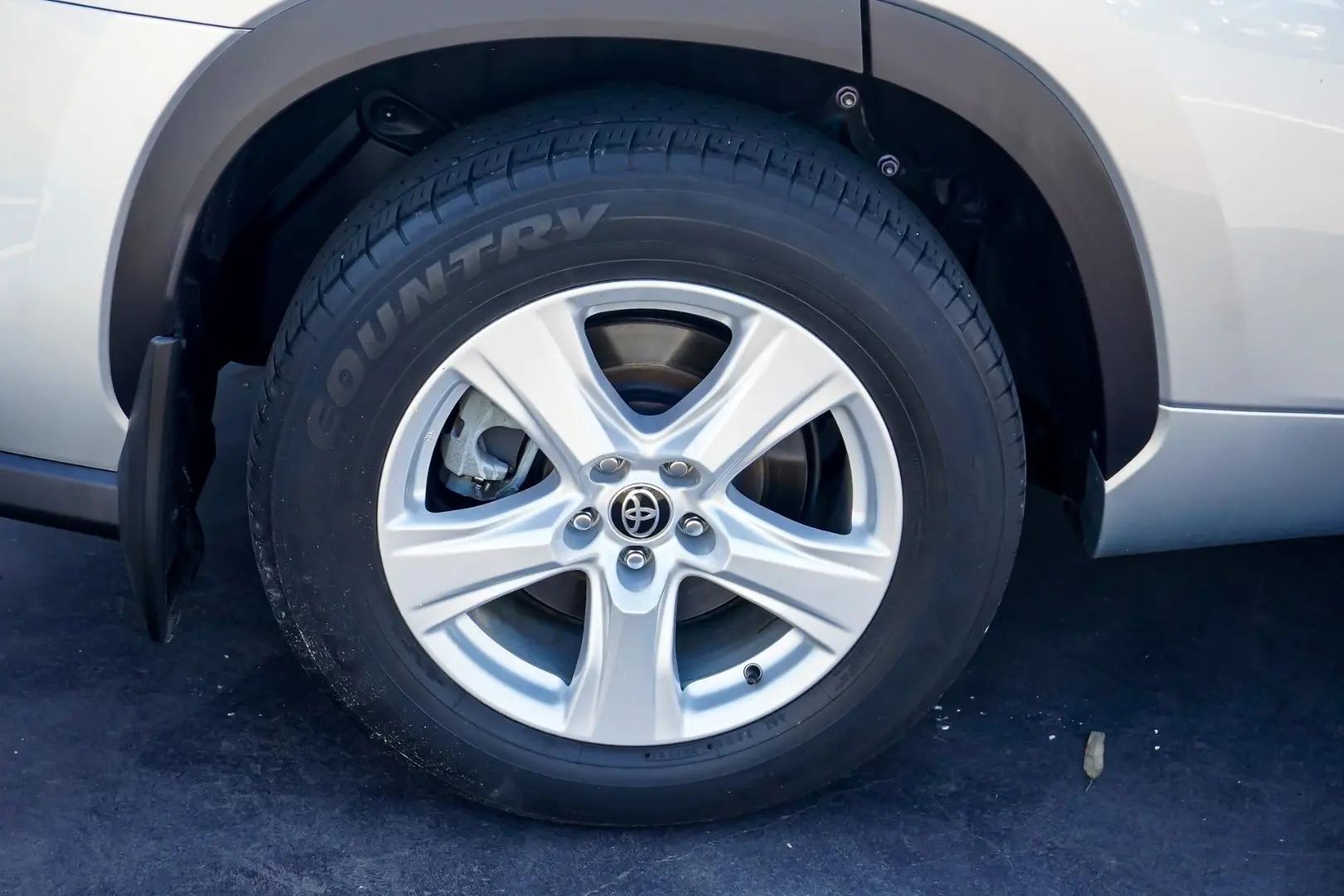 2021 Toyota Kluger Gallery Image 17