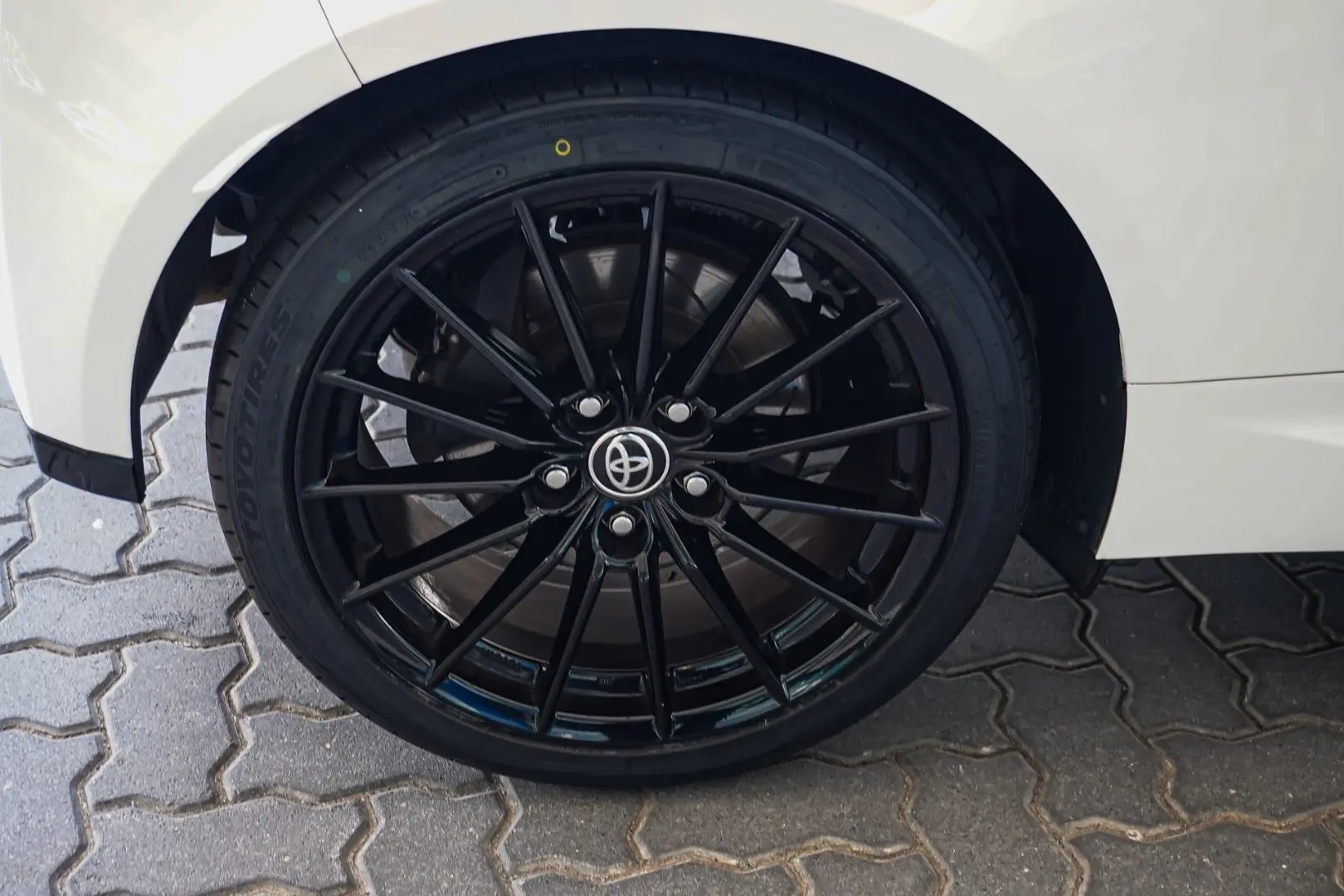 2020 Toyota Yaris Gallery Image 16