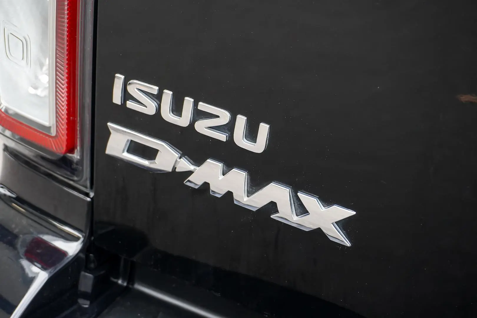 2022 Isuzu D-MAX Gallery Image 16