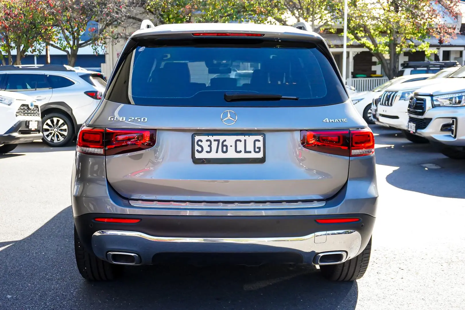 2021 Mercedes-Benz GLB-Class Gallery Image 5