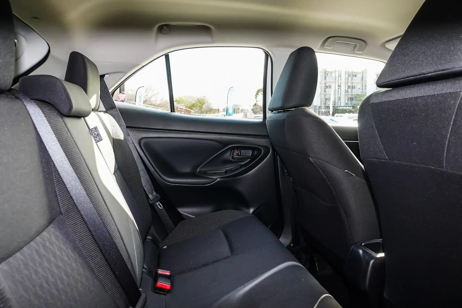 2023 Toyota Yaris Cross Gallery Image 8