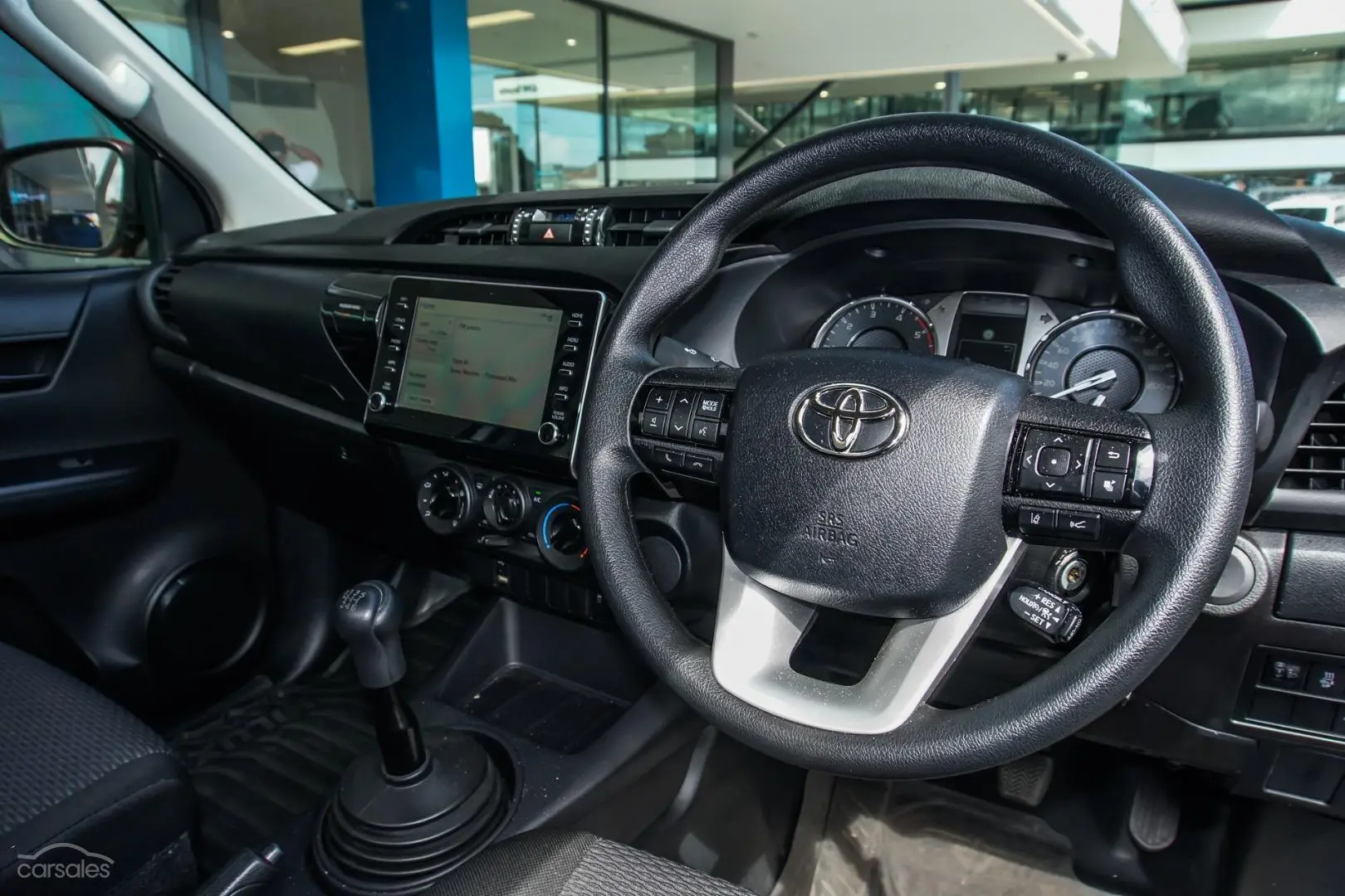 2022 Toyota Hilux Image 6