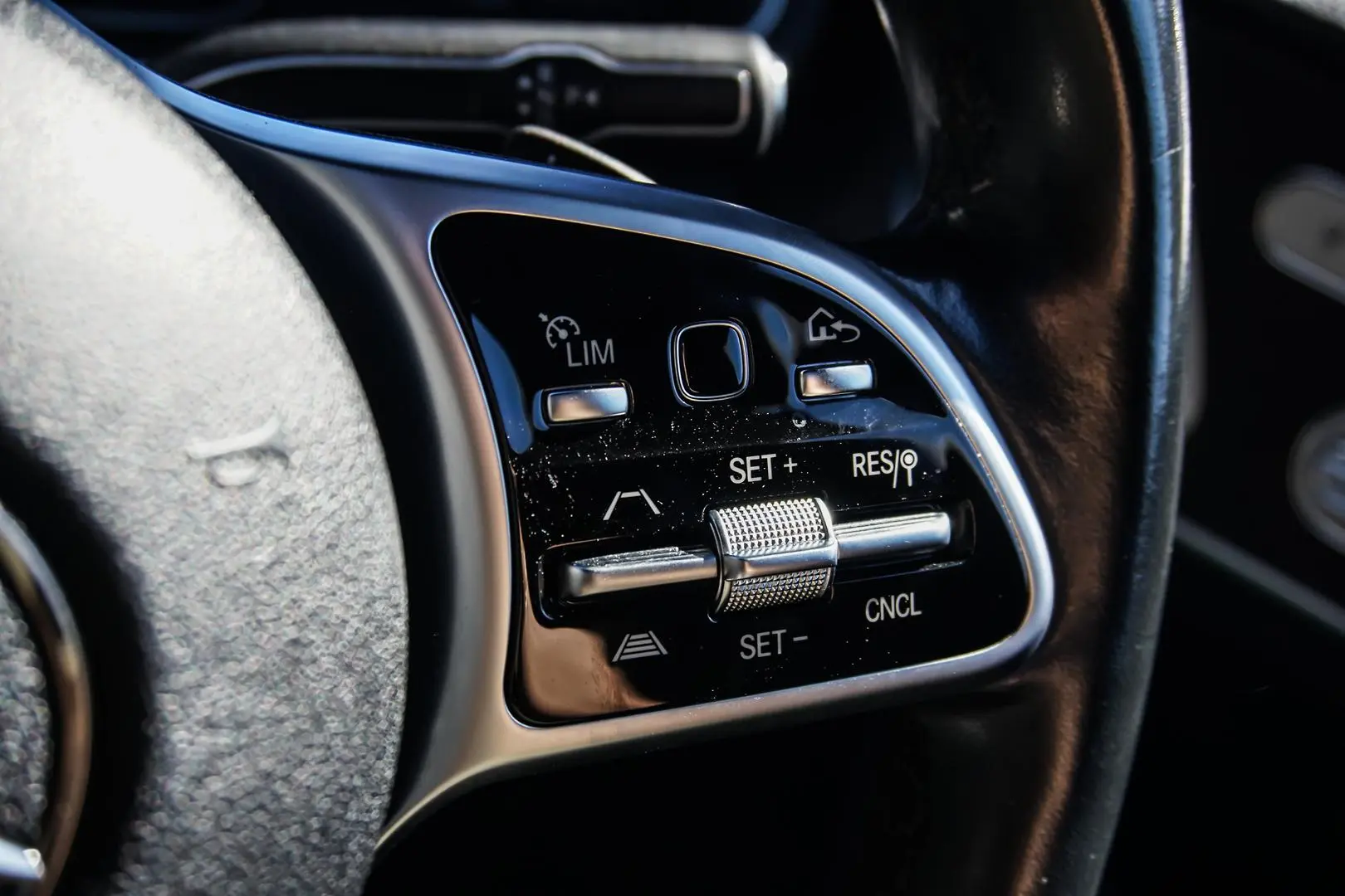 2019 Mercedes-Benz GLE-Class Gallery Image 26