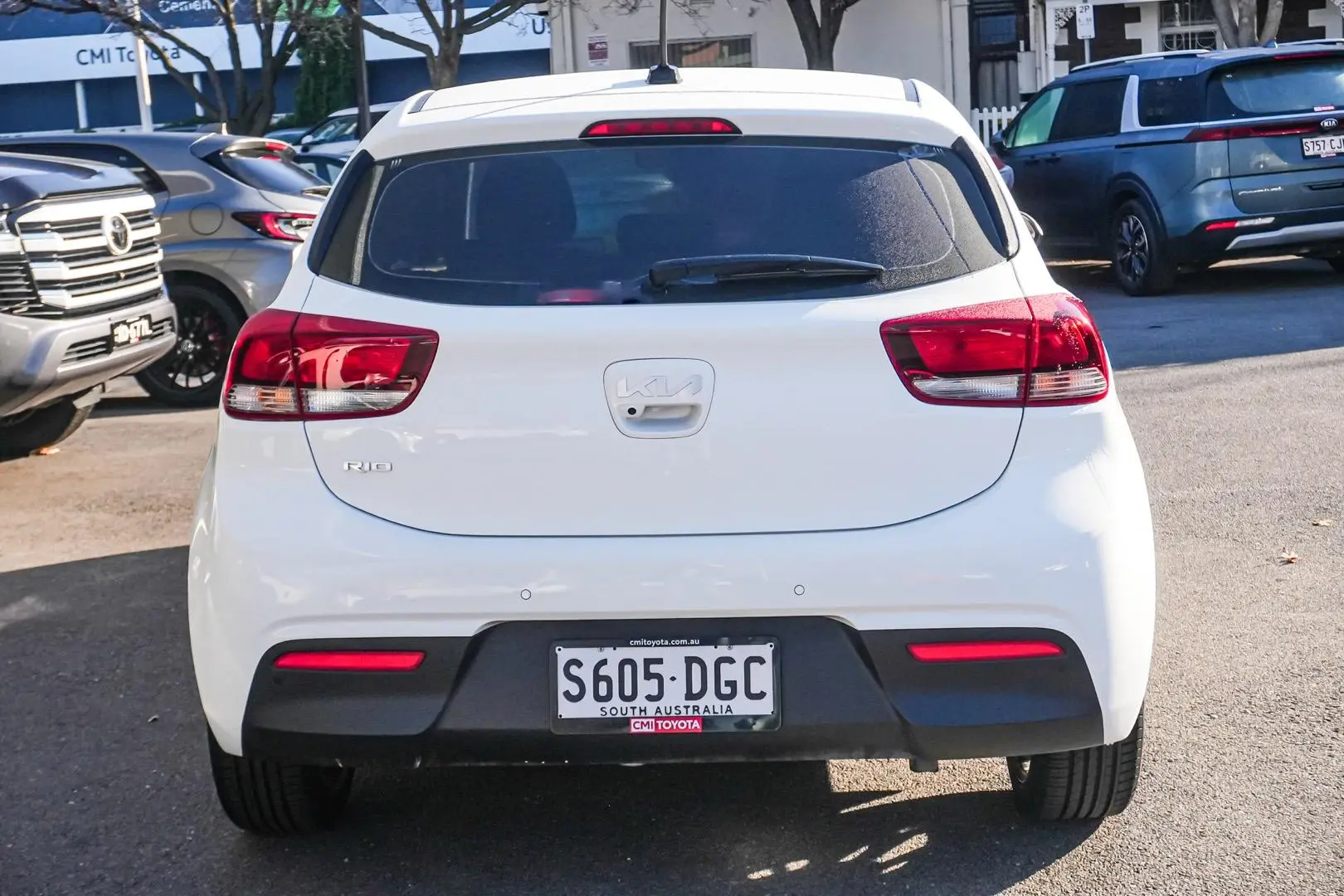 2022 Kia Rio Gallery Image 5