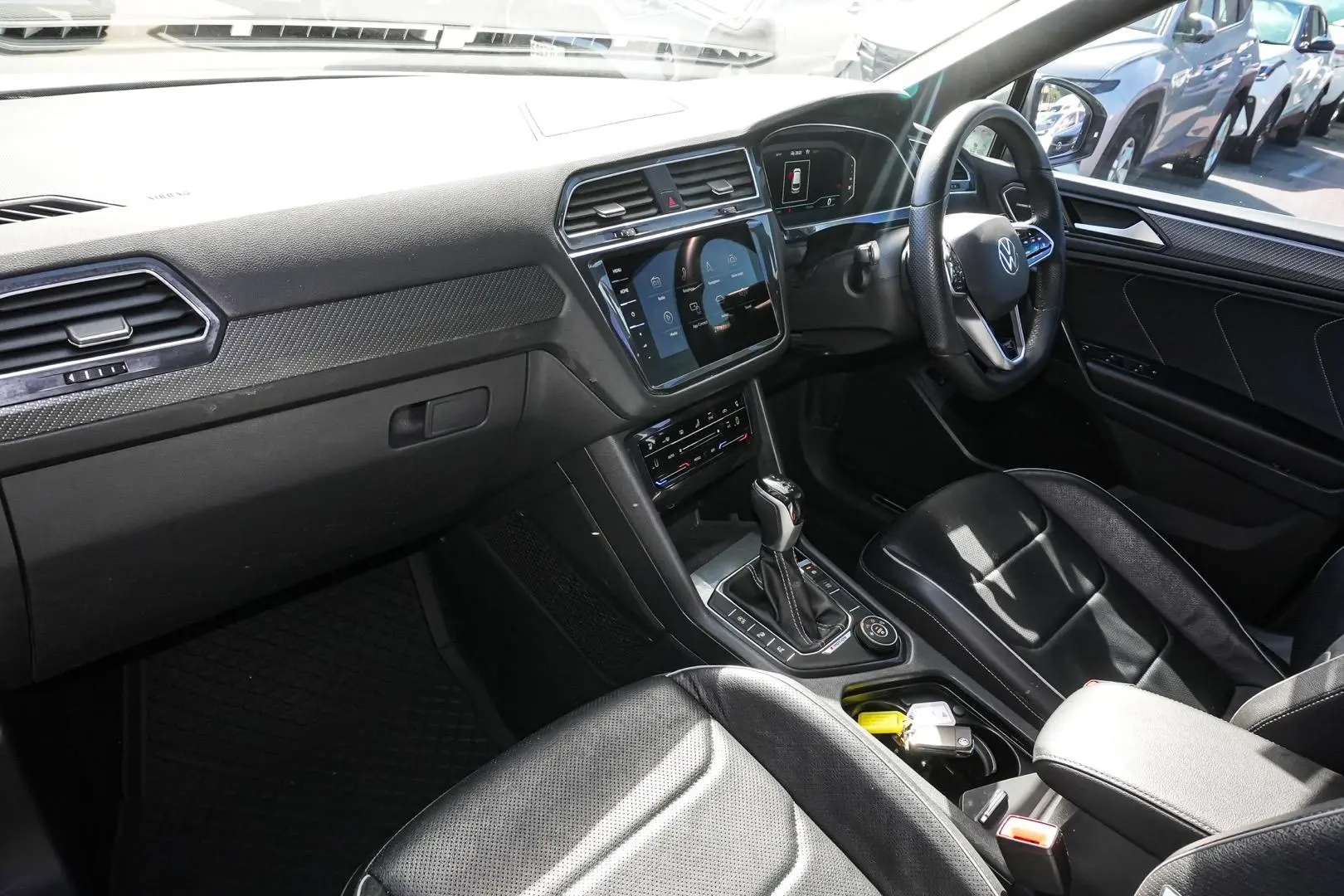 2022 Volkswagen Tiguan Gallery Image 12