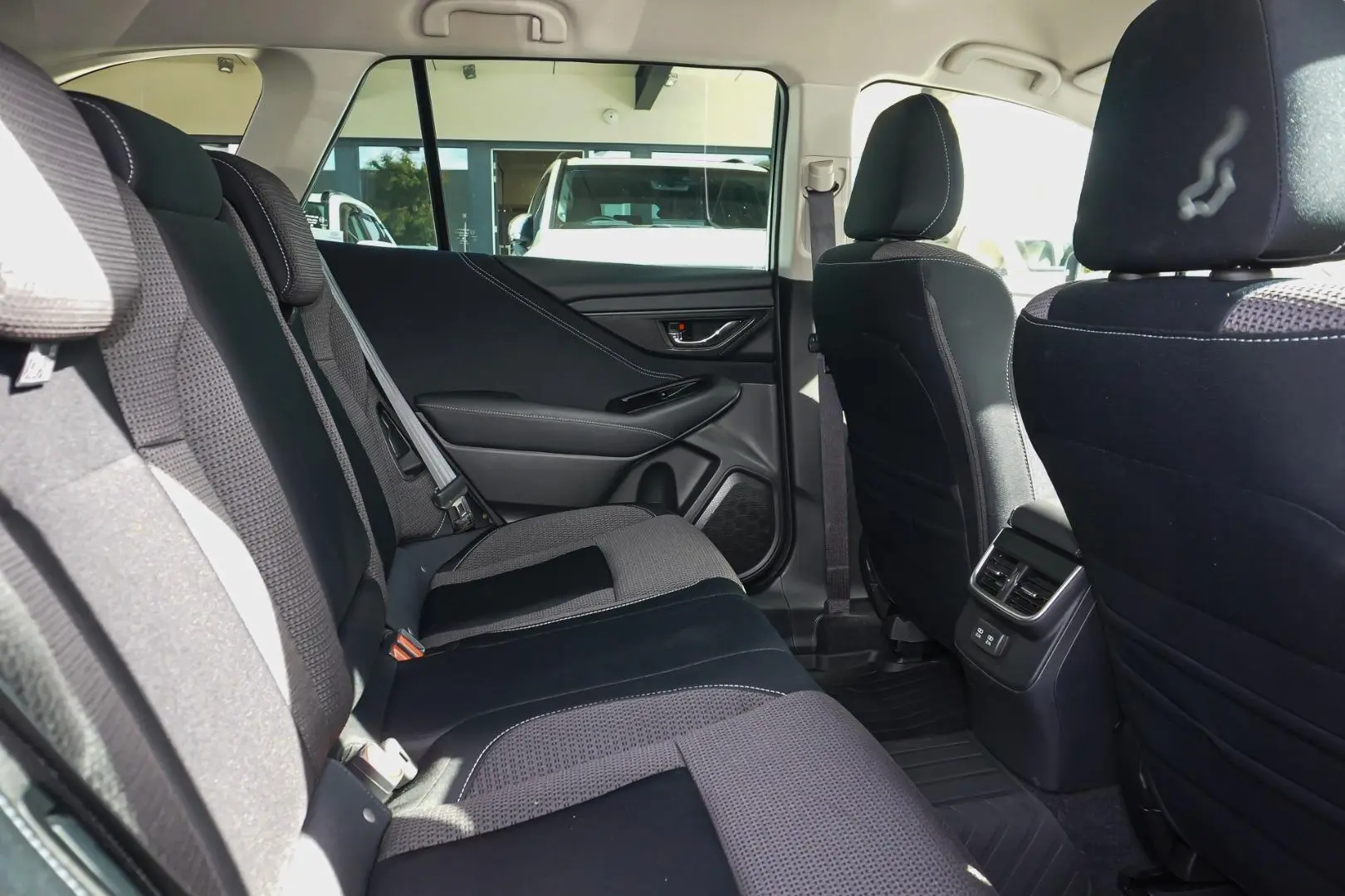 2022 Subaru Outback Gallery Image 7