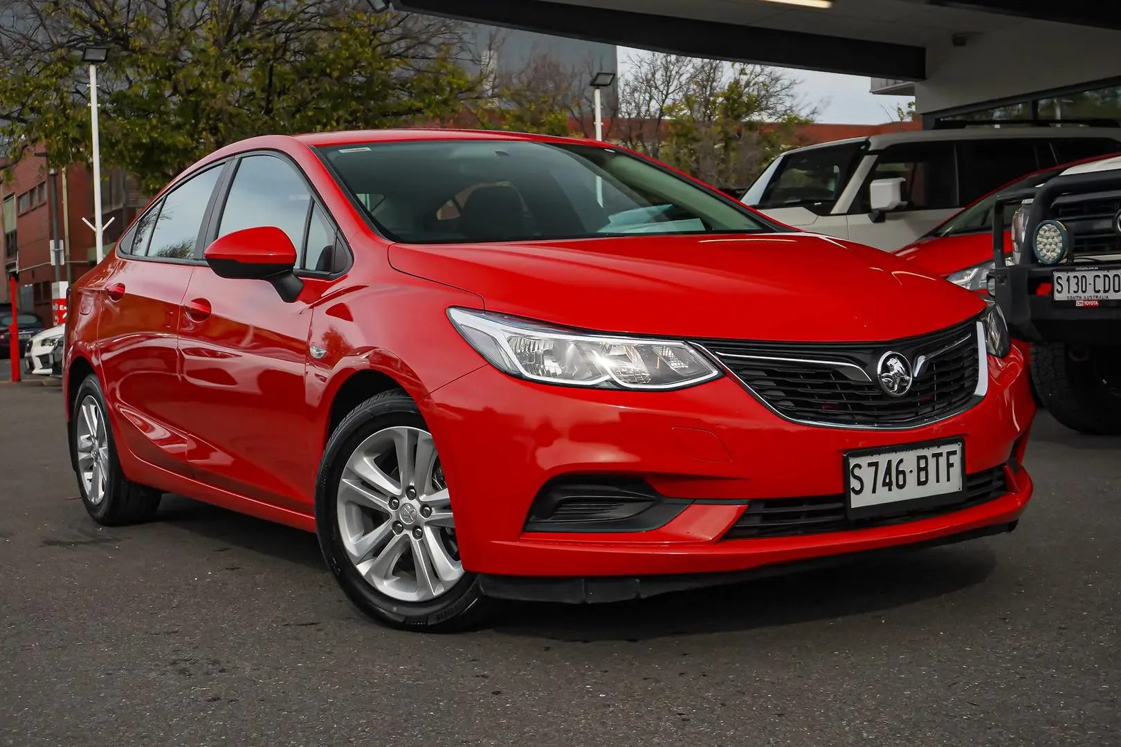 2017 Holden Astra Gallery Image 2