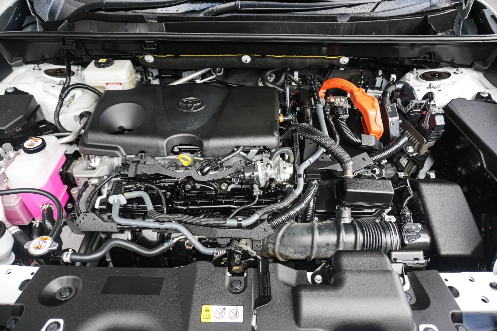 2023 Toyota RAV4 Gallery Image 23