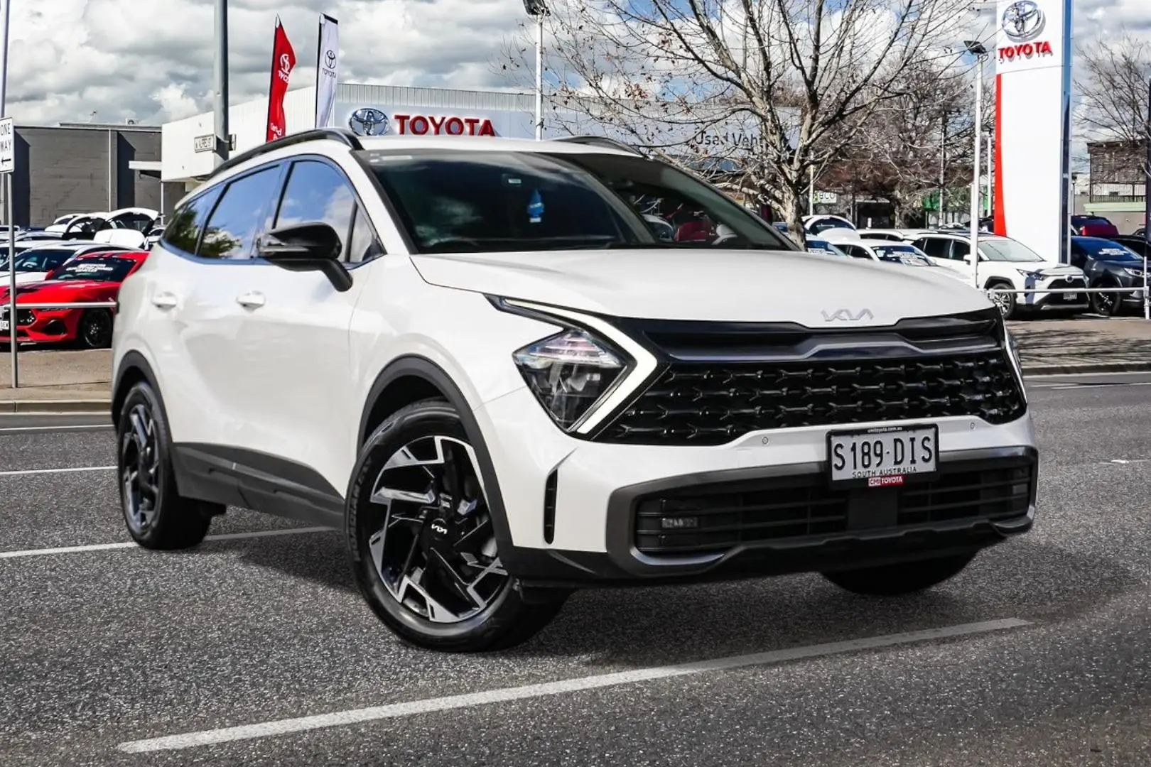 2023 Kia Sportage Gallery Image 1