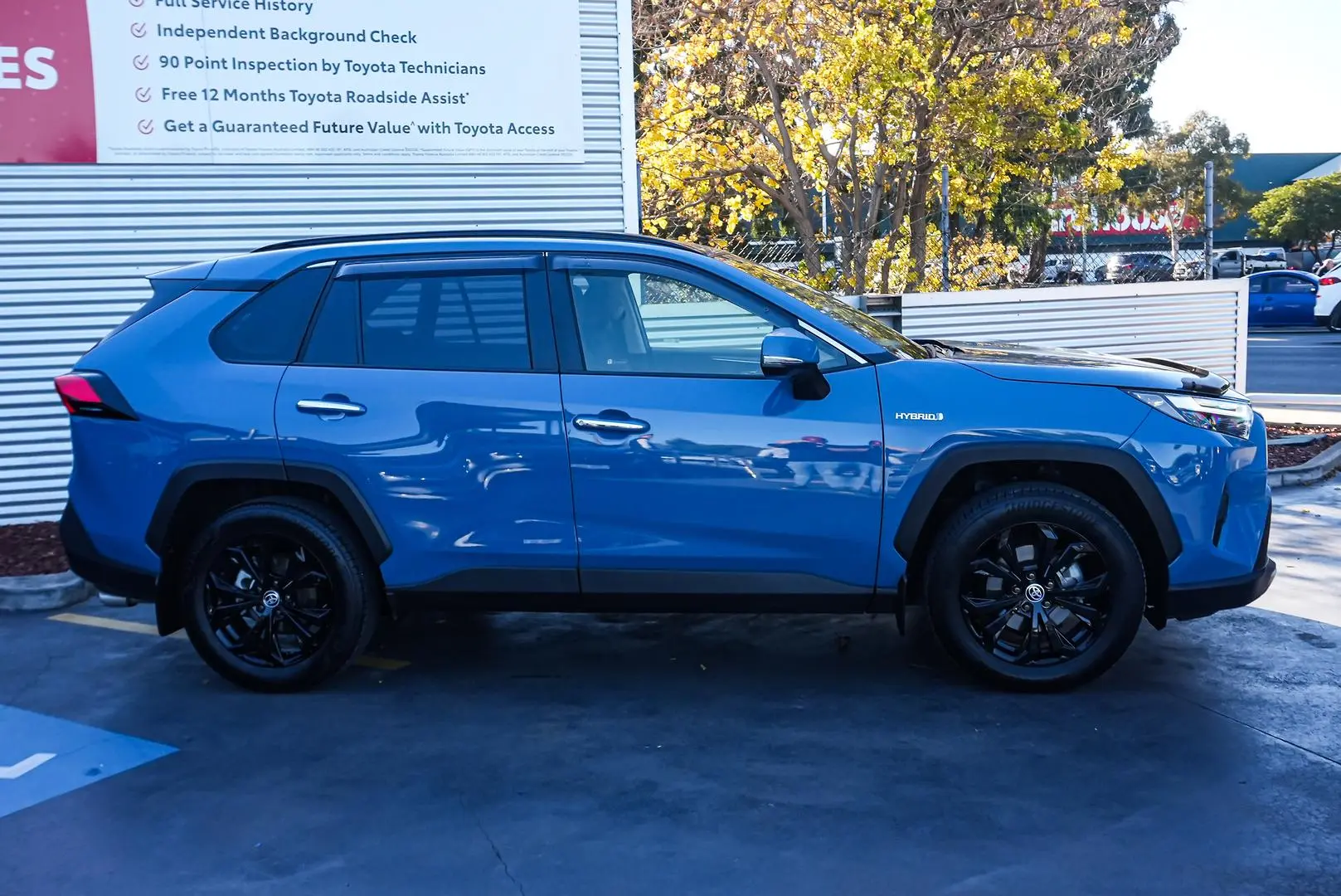 2023 Toyota RAV4 Gallery Image 3