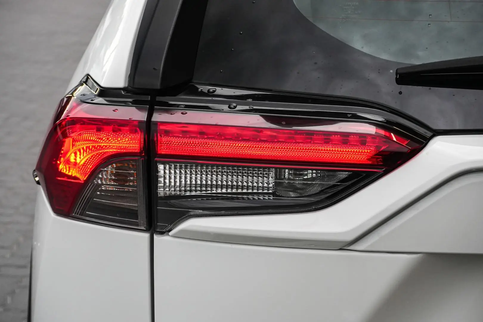 2022 Toyota RAV4 Gallery Image 14
