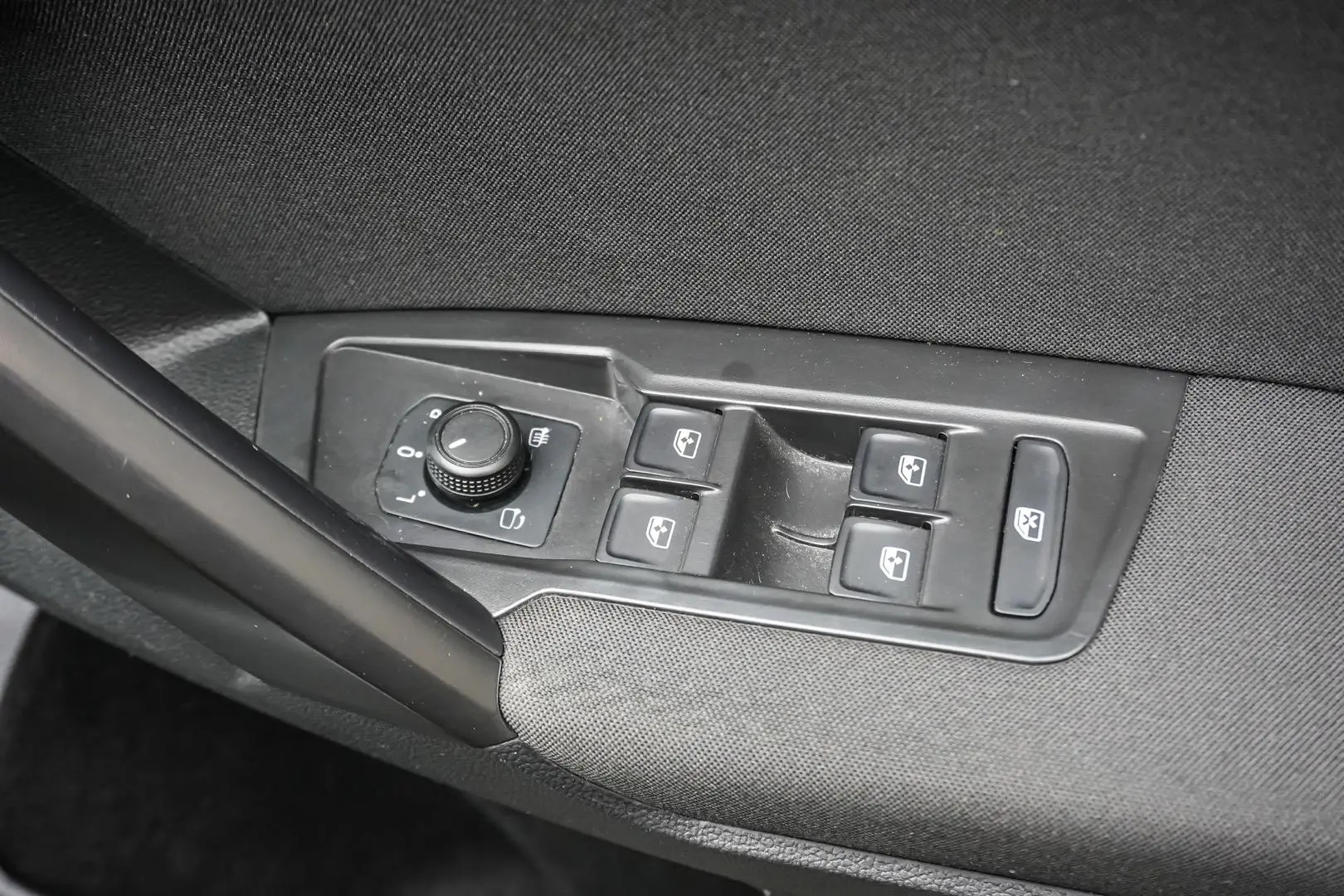 2022 Volkswagen Tiguan Gallery Image 17