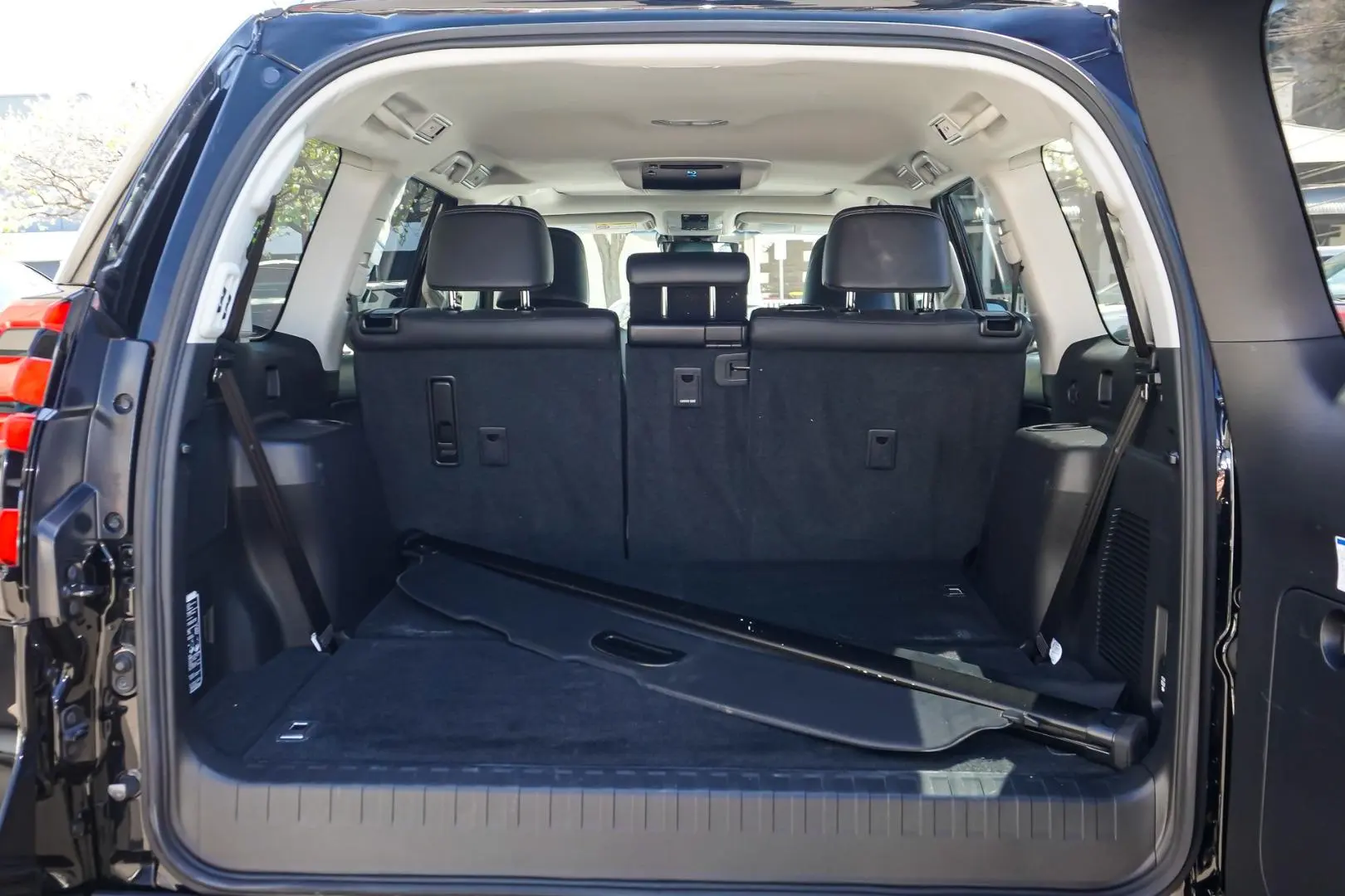 2021 Toyota Landcruiser Prado Gallery Image 12