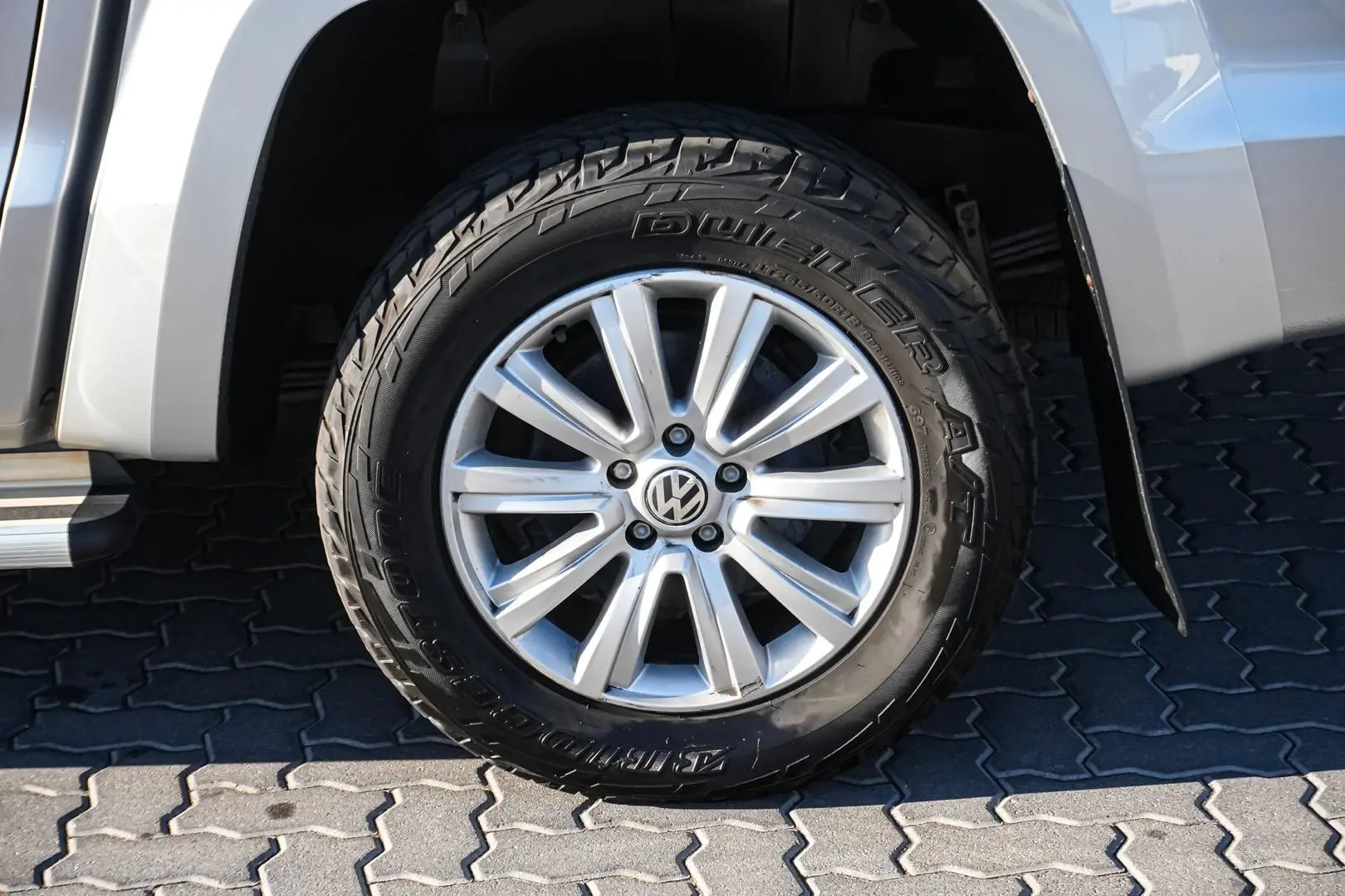 2011 Volkswagen Amarok Gallery Image 13