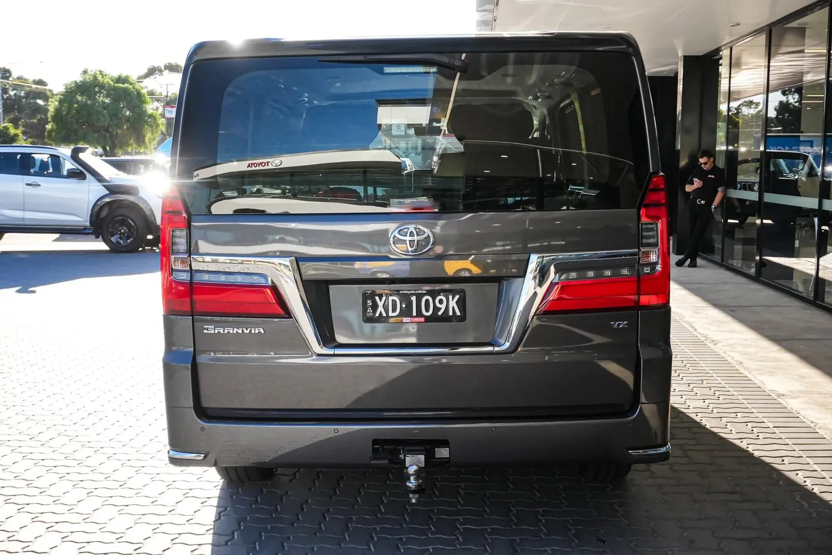 2019 Toyota Granvia Gallery Image 6