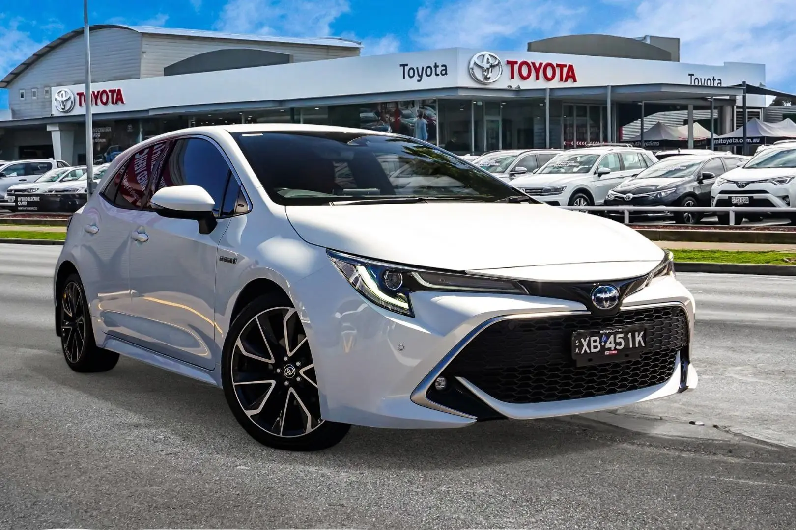 2019 Toyota Corolla Gallery Image 1