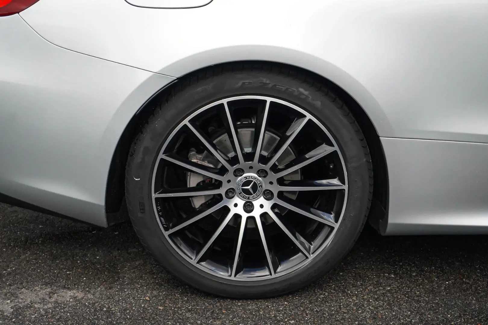 2019 Mercedes-Benz E-Class Gallery Image 16