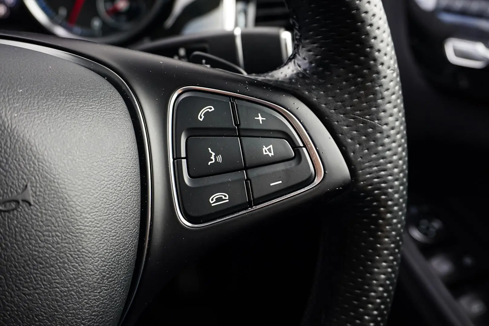 2017 Mercedes-Benz GLE-Class Gallery Image 21