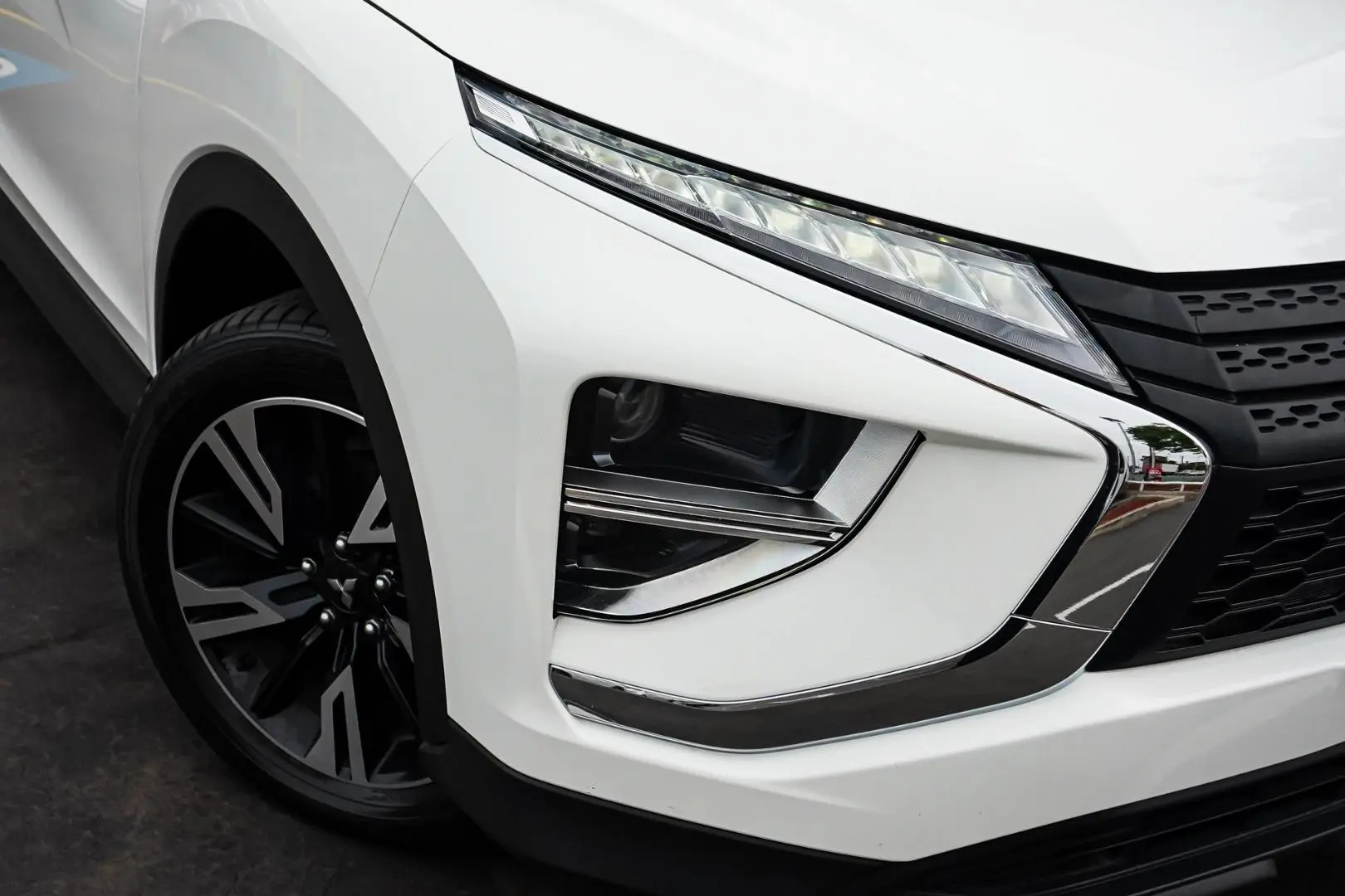 2023 Mitsubishi Eclipse Cross Gallery Image 12