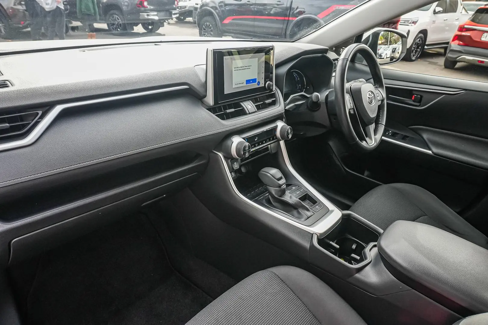 2023 Toyota RAV4 Gallery Image 8