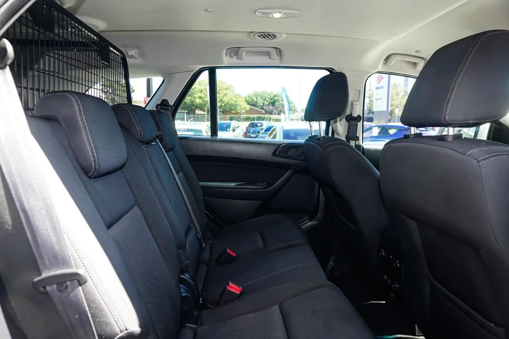 2018 Ford Everest Gallery Image 8