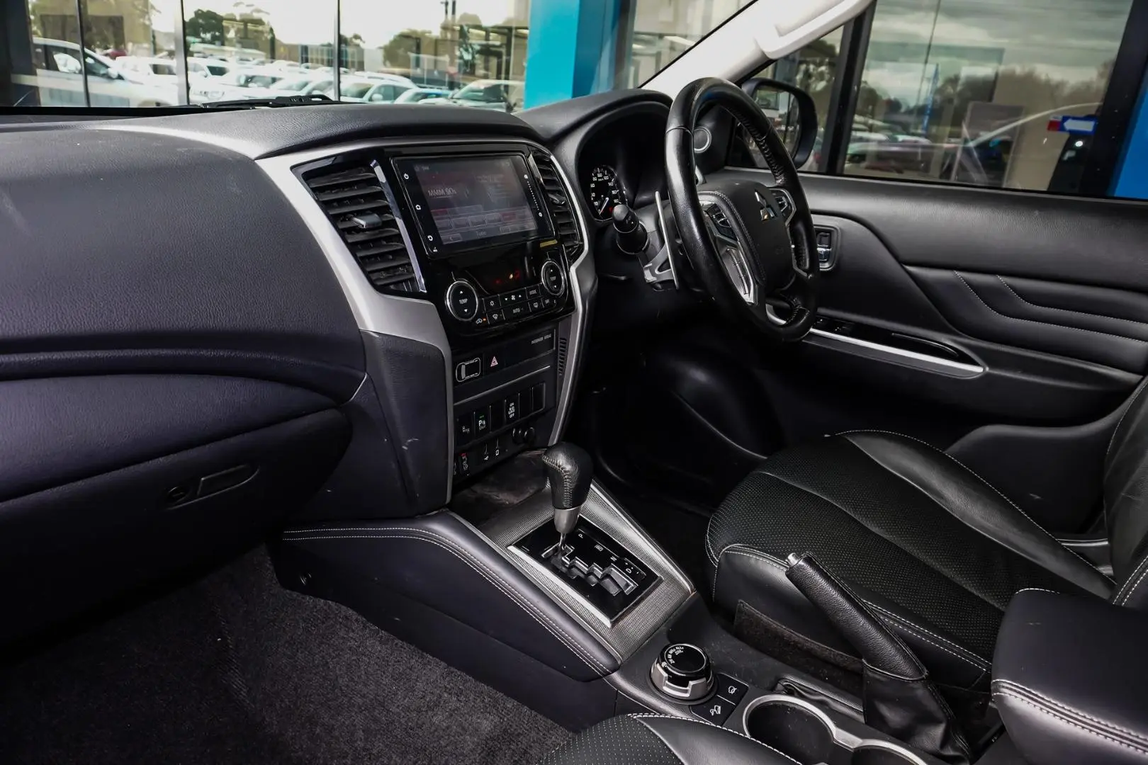 2021 Mitsubishi Triton Gallery Image 10