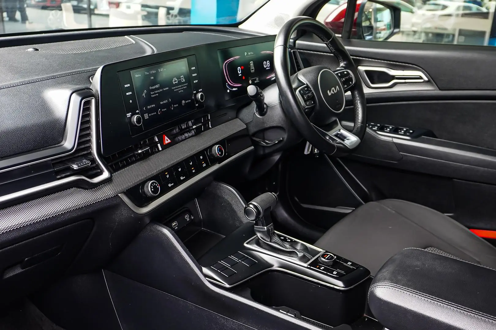 2022 Kia Sportage Gallery Image 11