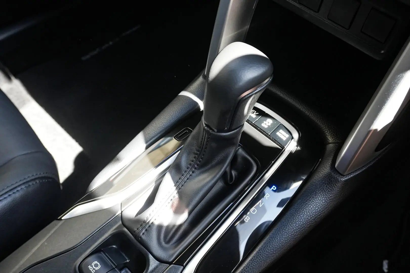 2023 Toyota Corolla Cross Gallery Image 18