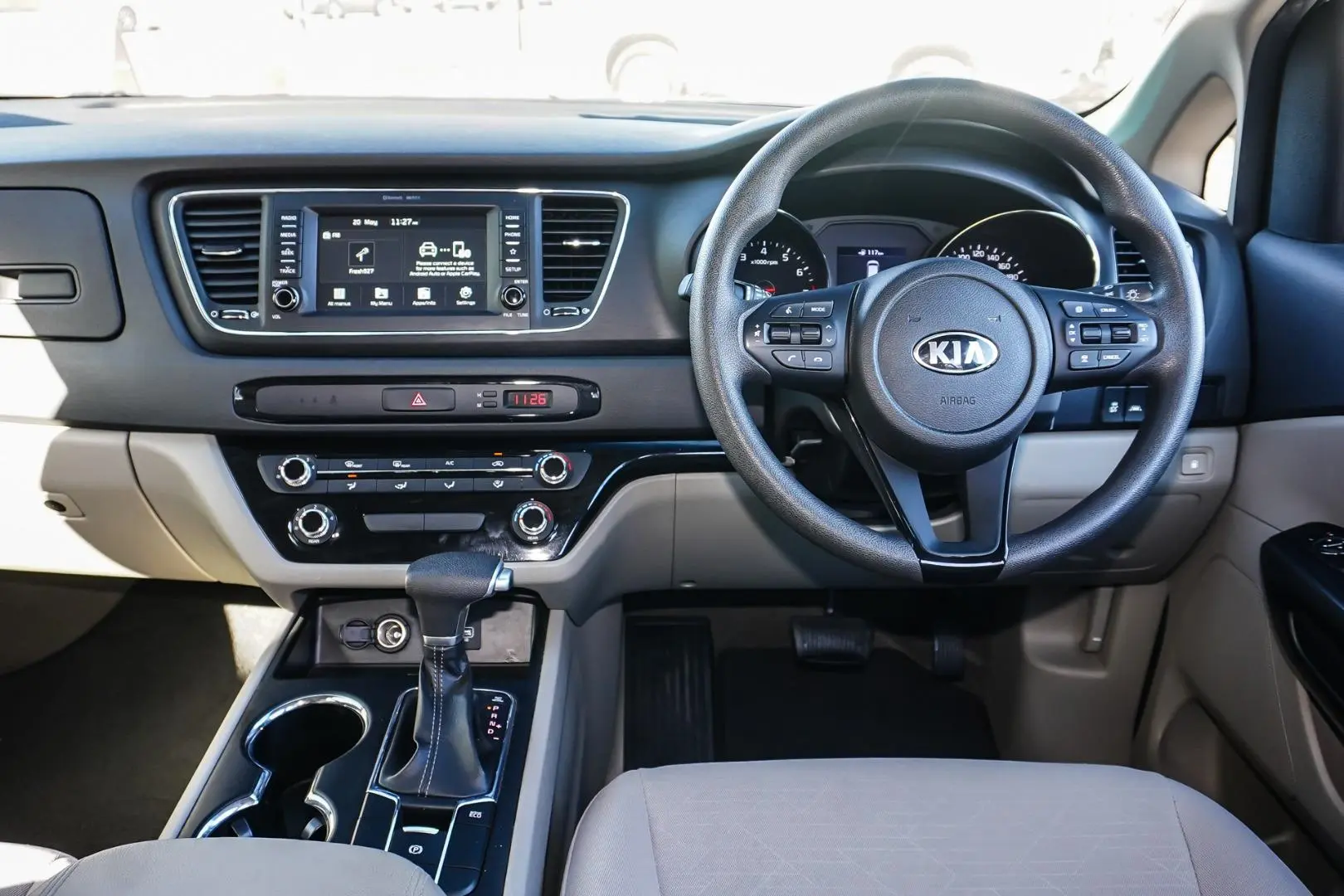 2020 Kia Carnival Gallery Image 8