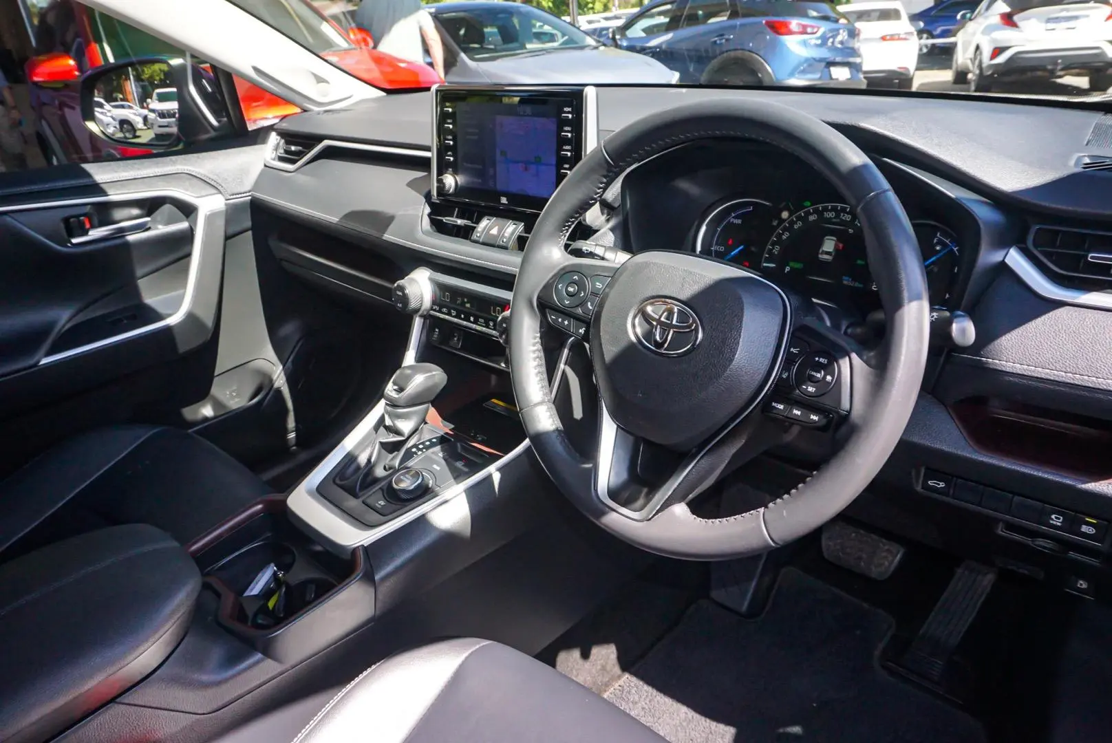 2020 Toyota Rav4 Gallery Image 6