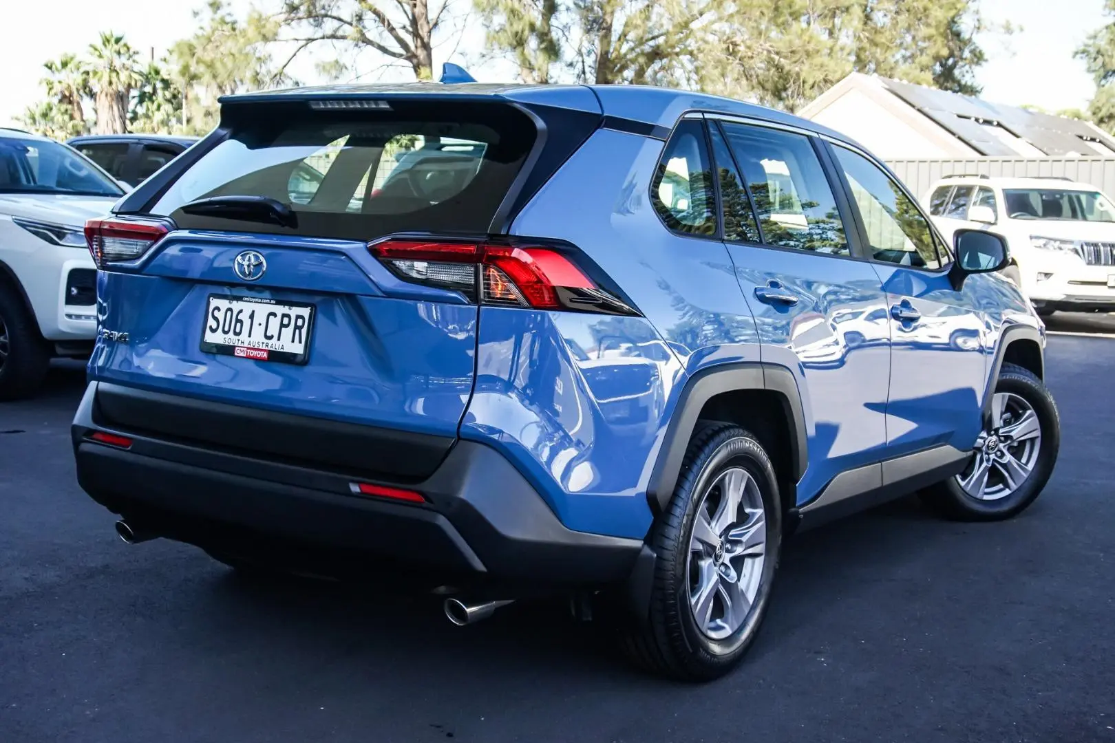 2022 Toyota Rav4 Gallery Image 2