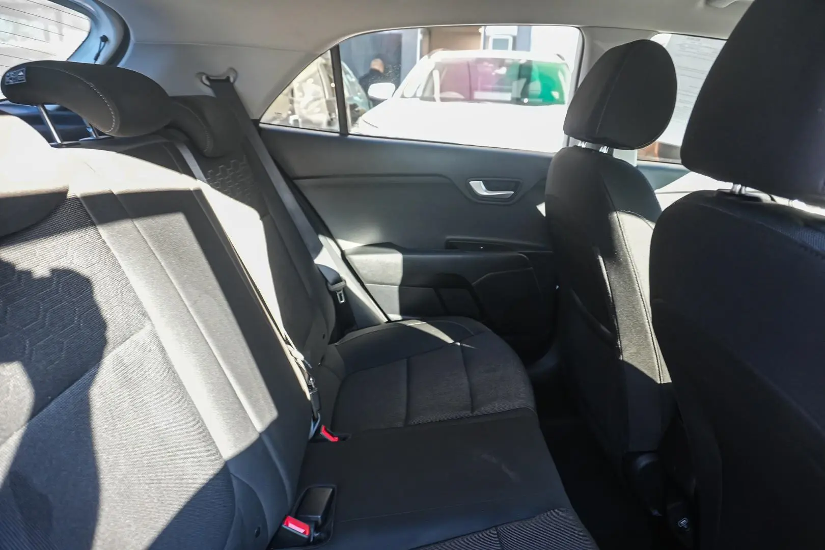 2022 Kia Rio Gallery Image 7