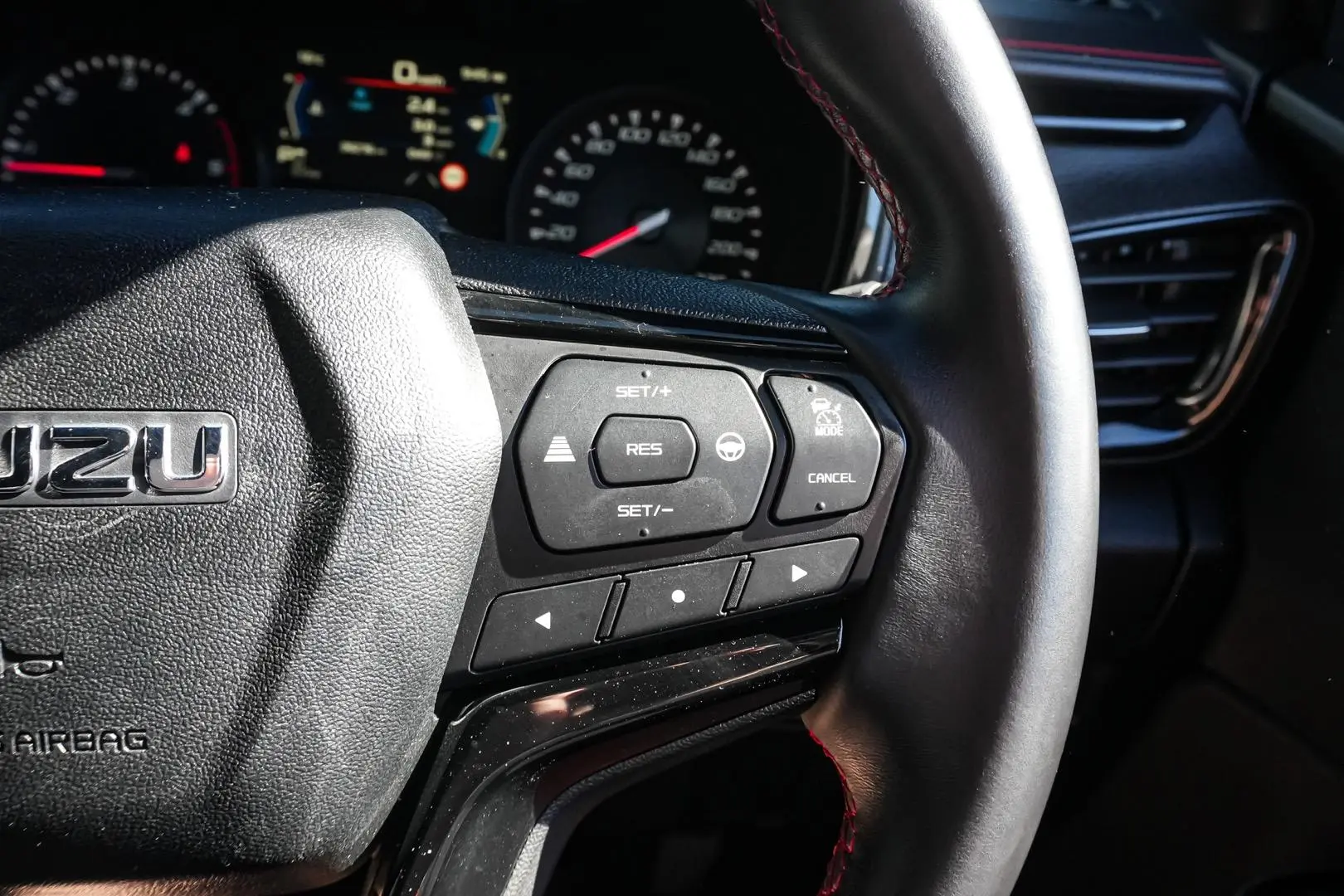 2021 Isuzu D-MAX Gallery Image 20