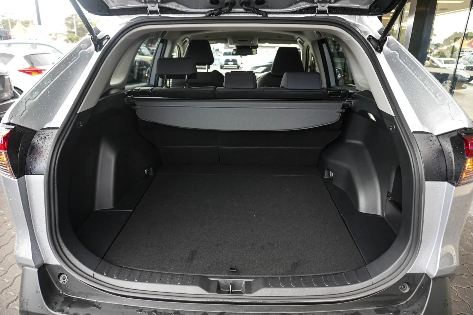 2024 Toyota RAV4 Gallery Image 11