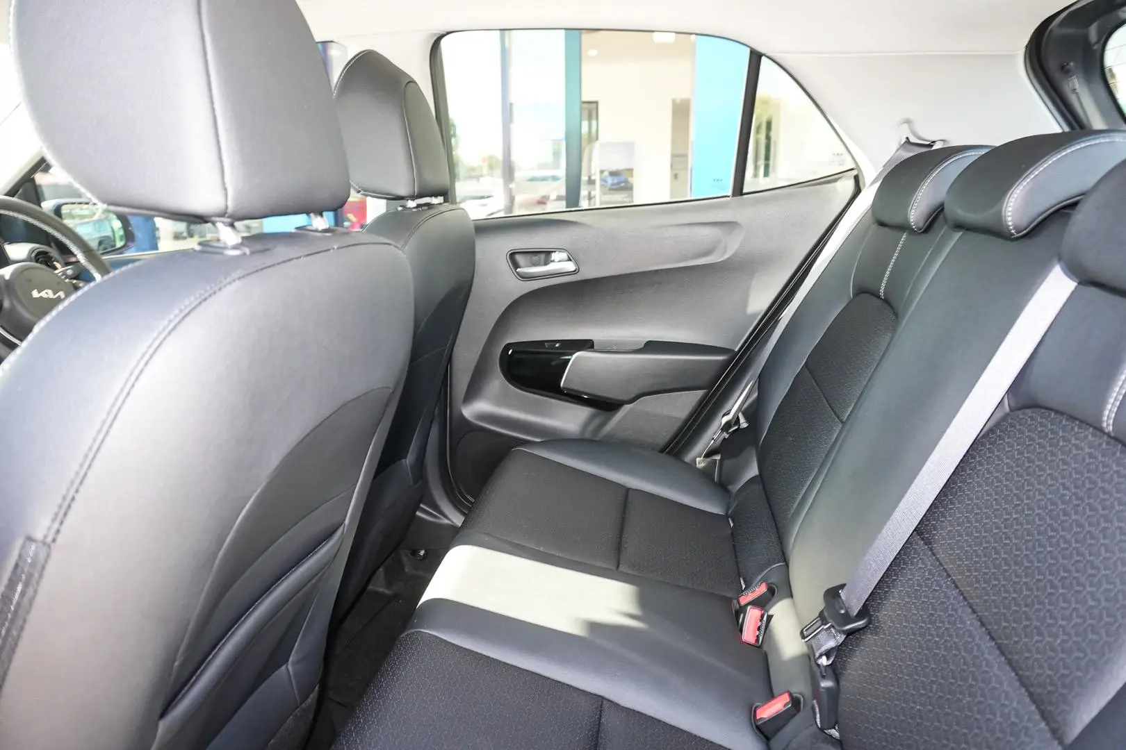 2024 Kia Picanto Gallery Image 13