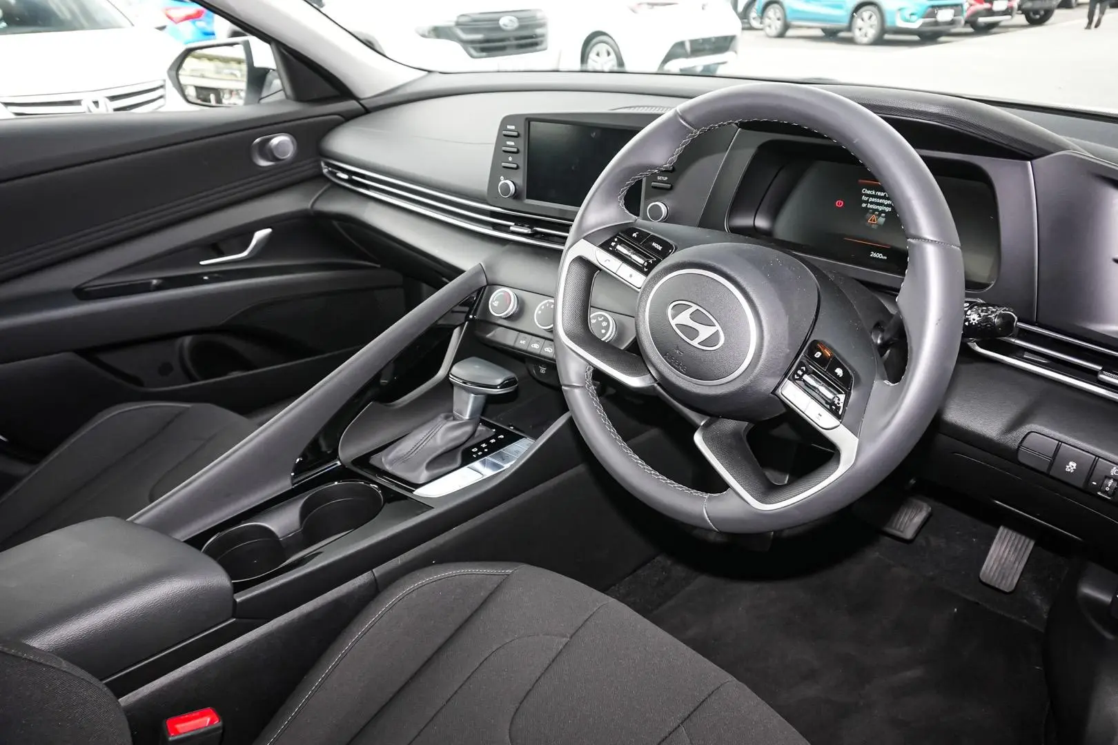 2025 Hyundai i30 Gallery Image 7