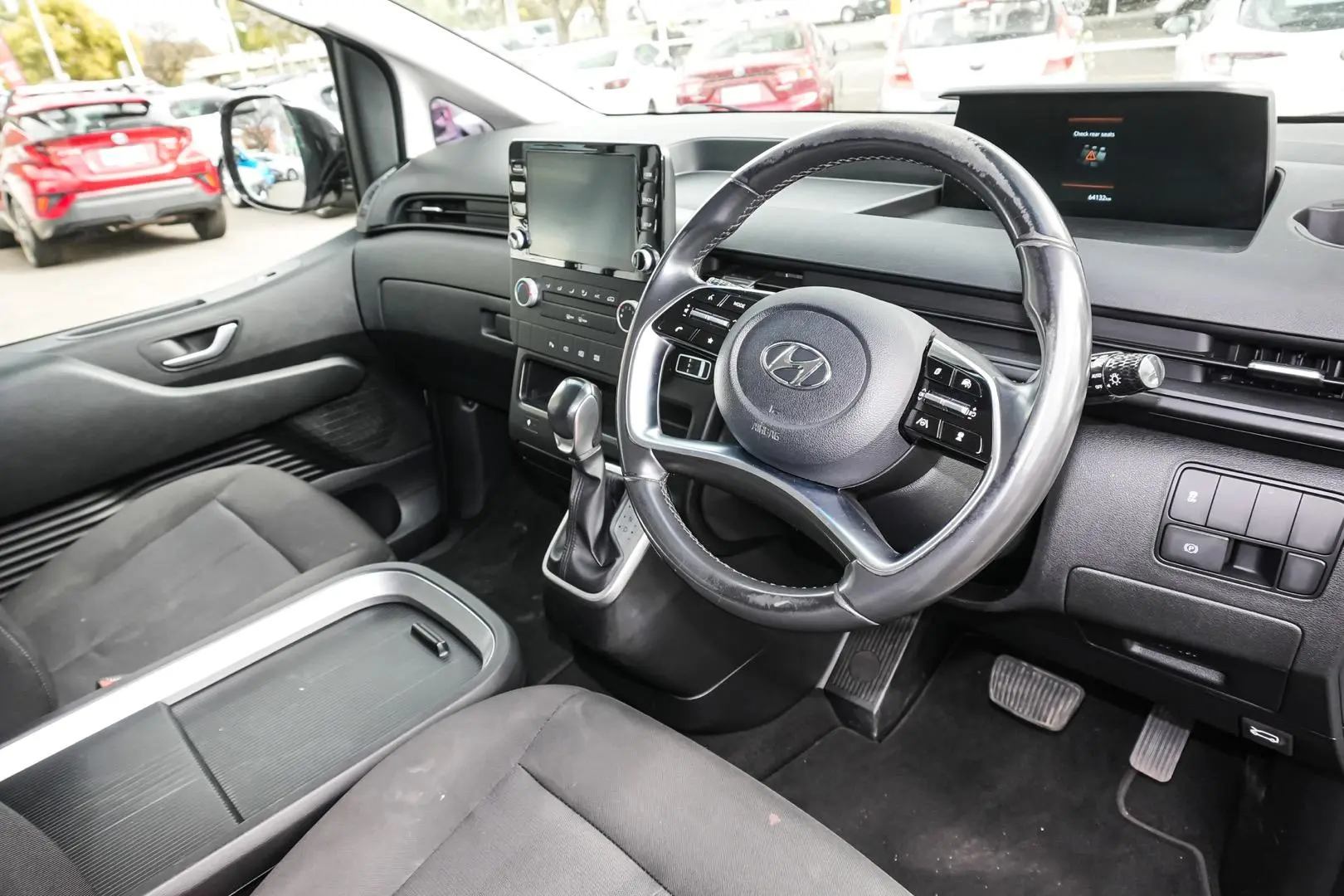 2021 Hyundai STARIA LOAD Gallery Image 7