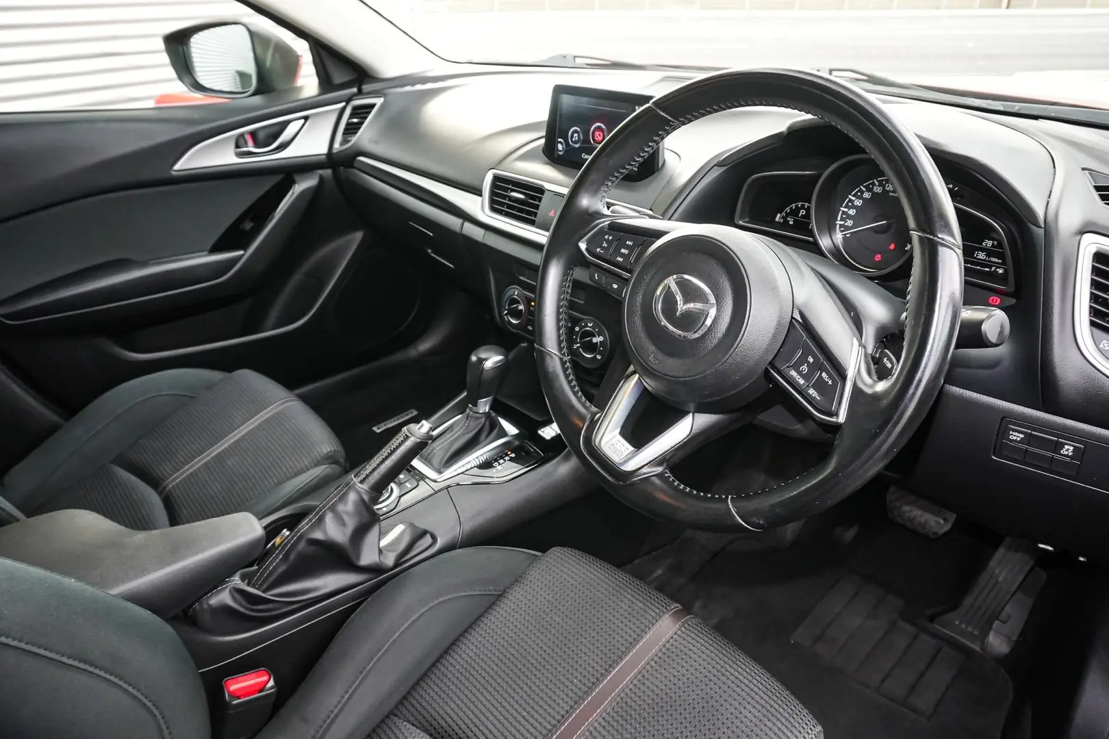 2017 Mazda 3 Gallery Image 7
